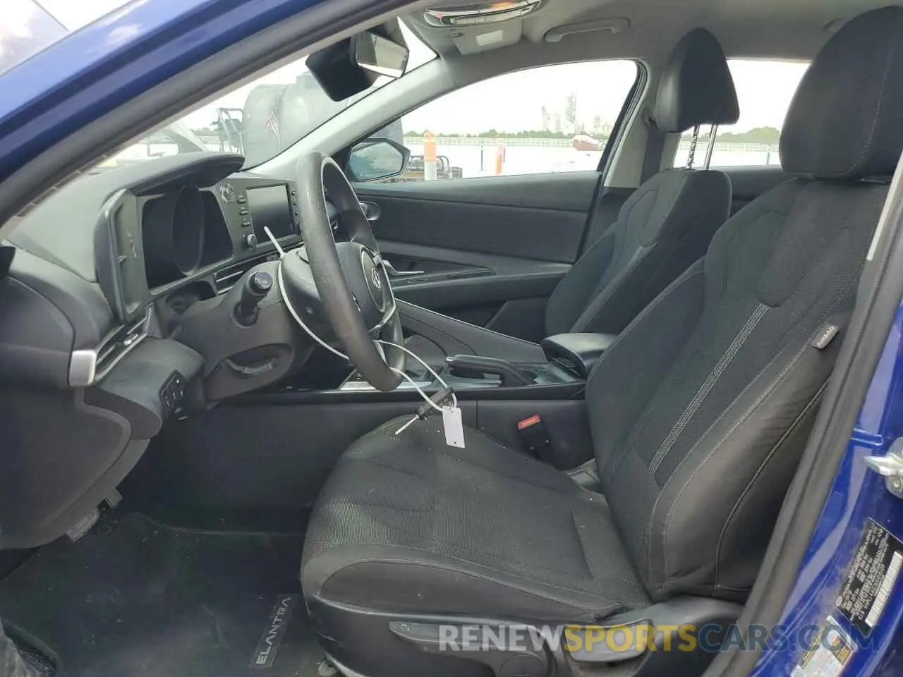 7 Photograph of a damaged car 5NPLL4AG1MH015509 HYUNDAI ELANTRA 2021
