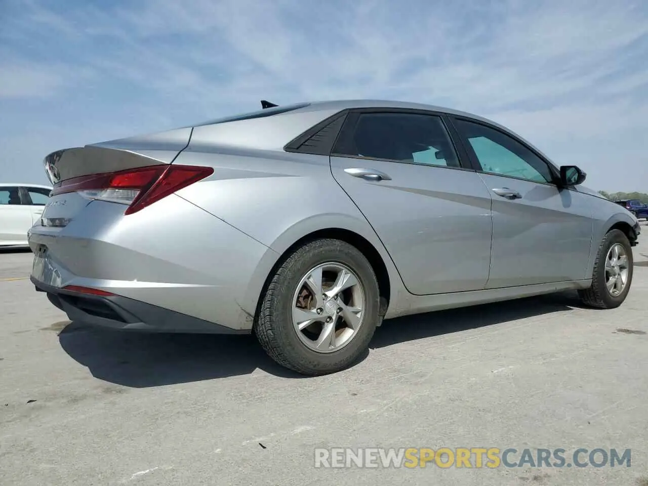 3 Photograph of a damaged car 5NPLL4AG1MH045495 HYUNDAI ELANTRA 2021