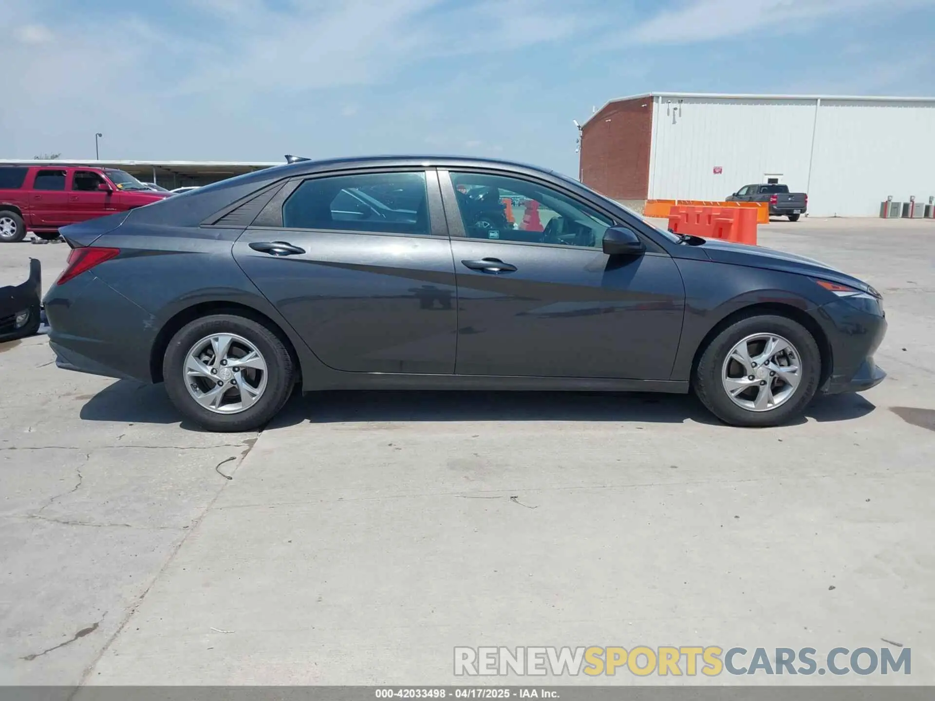 13 Photograph of a damaged car 5NPLL4AG2MH037406 HYUNDAI ELANTRA 2021