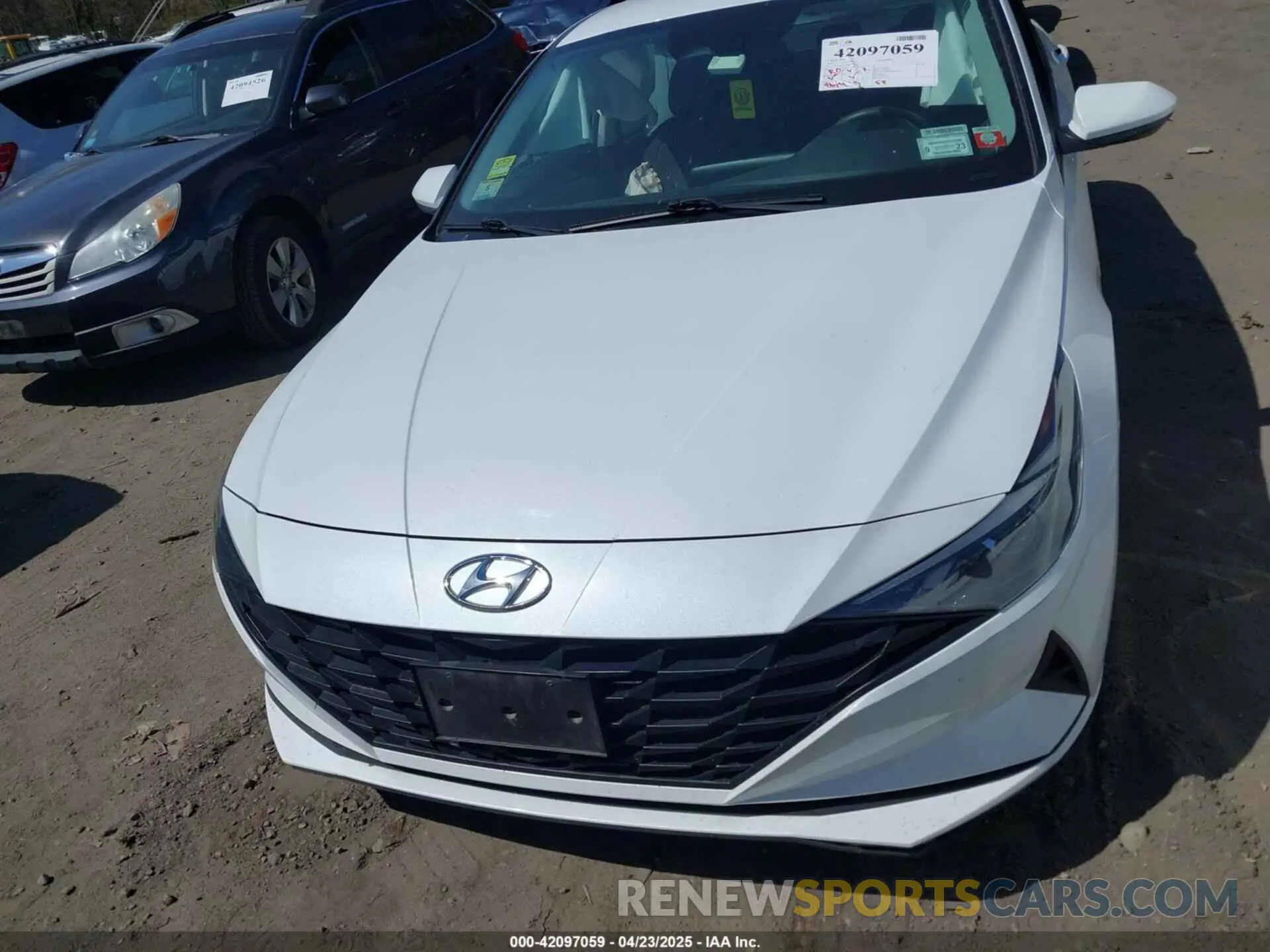 12 Photograph of a damaged car 5NPLL4AG2MH045859 HYUNDAI ELANTRA 2021
