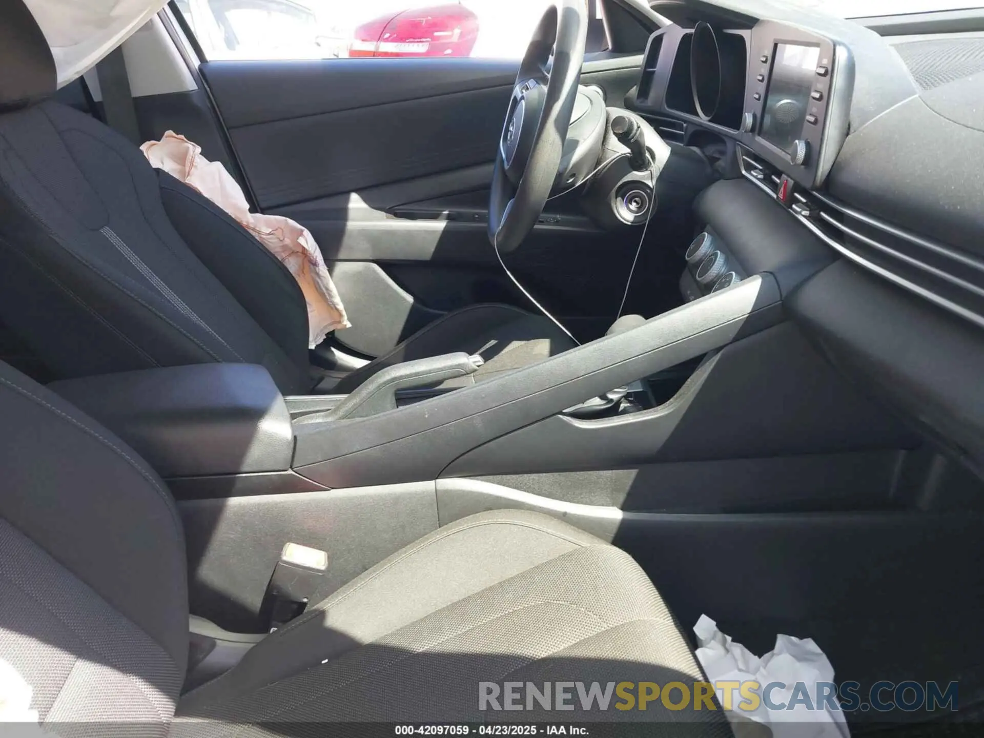 5 Photograph of a damaged car 5NPLL4AG2MH045859 HYUNDAI ELANTRA 2021