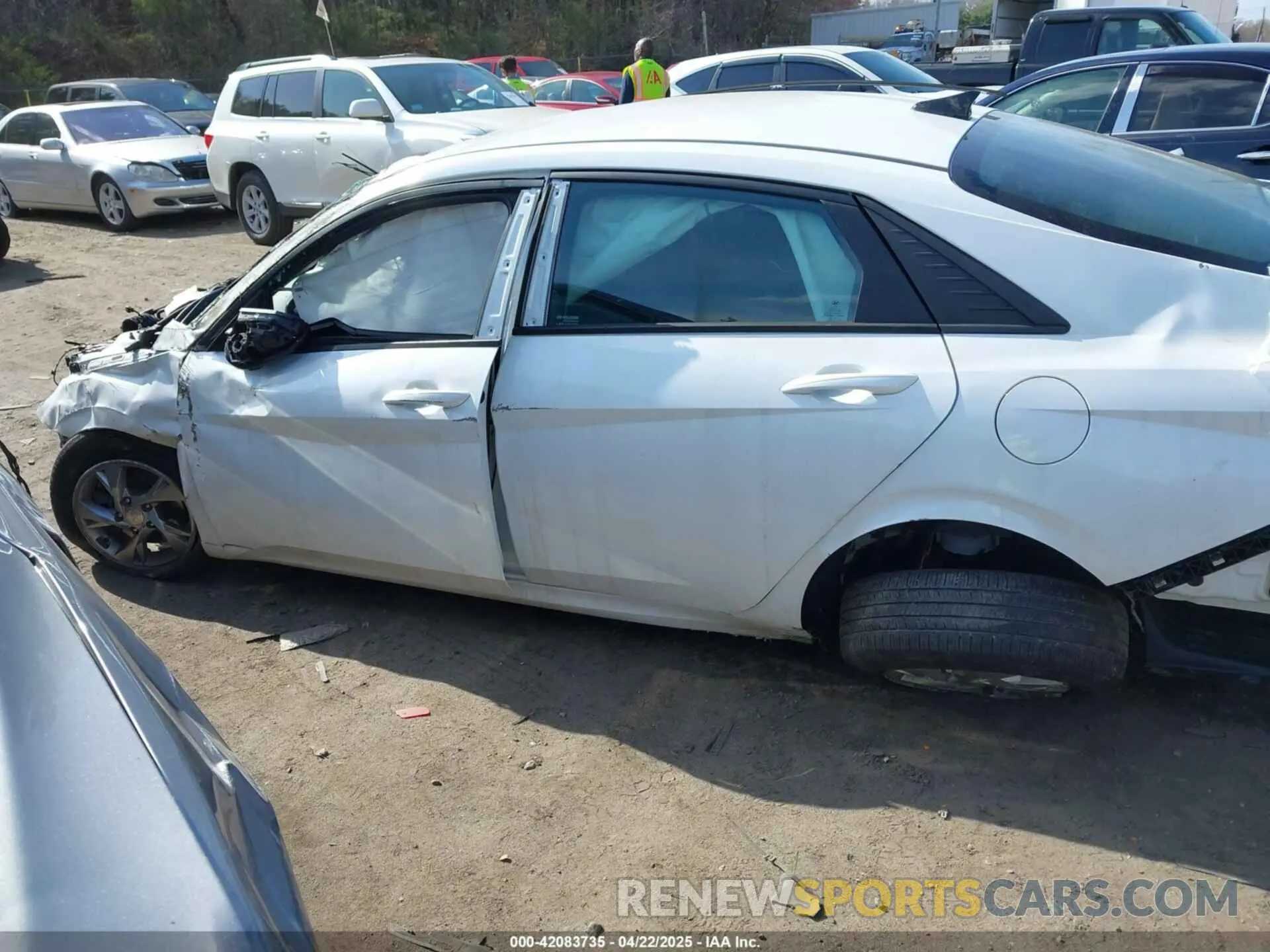 15 Photograph of a damaged car 5NPLL4AG4MH011020 HYUNDAI ELANTRA 2021