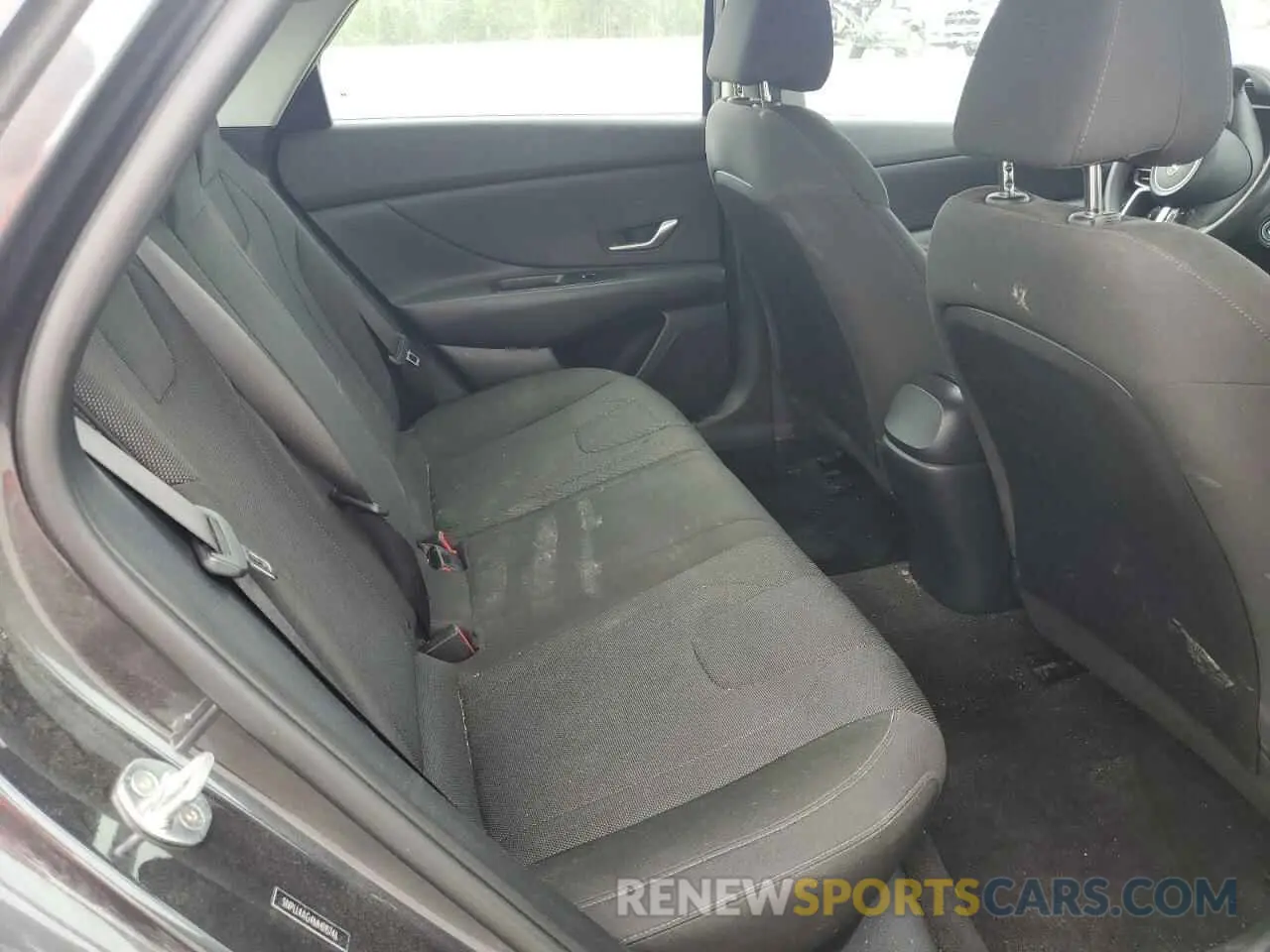 11 Photograph of a damaged car 5NPLL4AG4MH015746 HYUNDAI ELANTRA 2021