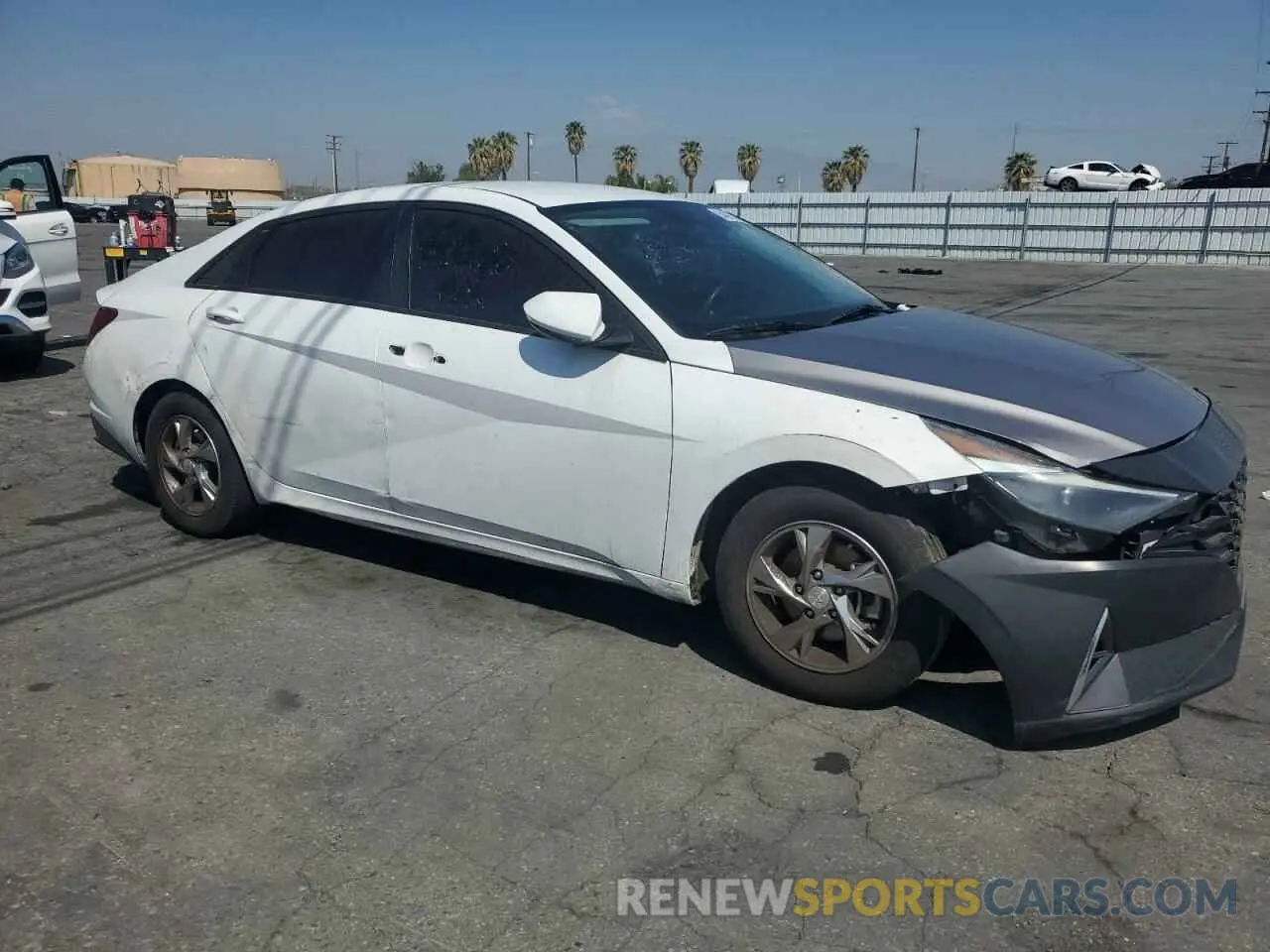 4 Photograph of a damaged car 5NPLL4AG4MH017304 HYUNDAI ELANTRA 2021
