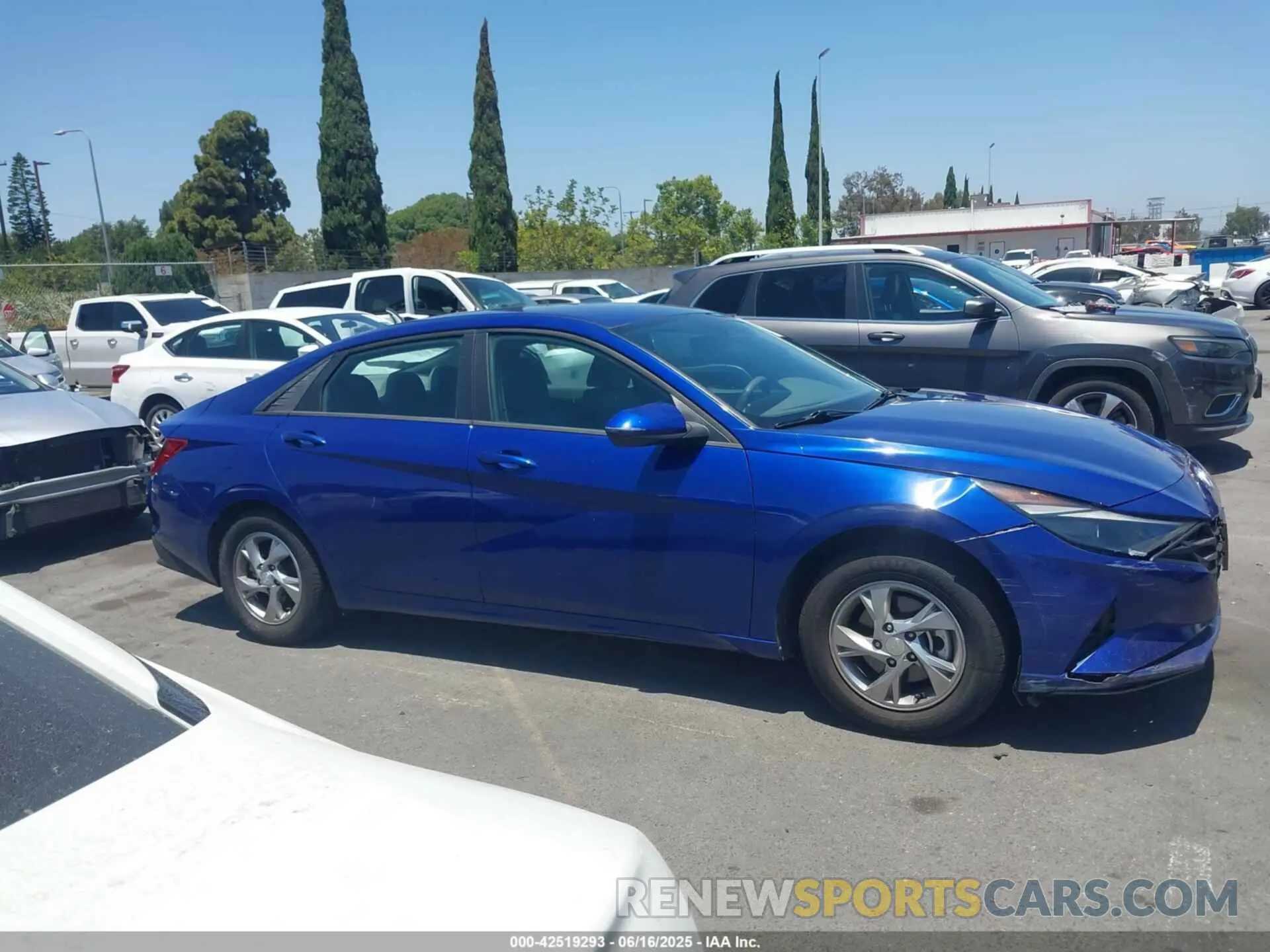 14 Photograph of a damaged car 5NPLL4AG4MH037374 HYUNDAI ELANTRA 2021