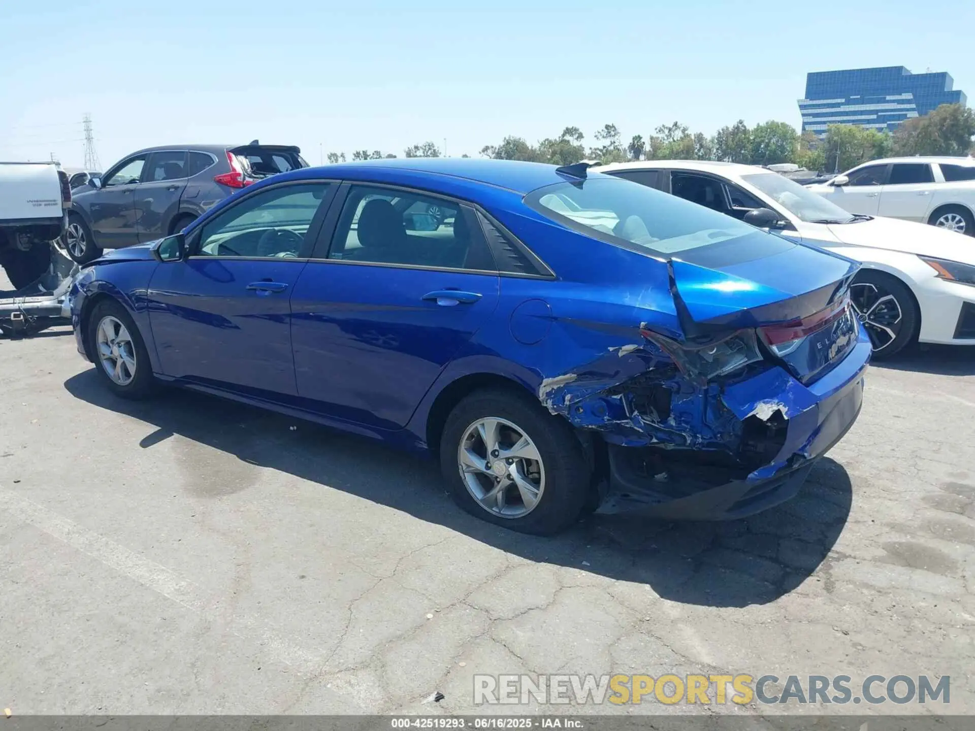 3 Photograph of a damaged car 5NPLL4AG4MH037374 HYUNDAI ELANTRA 2021