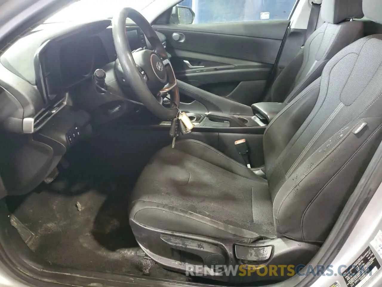 7 Photograph of a damaged car 5NPLL4AG4MH049511 HYUNDAI ELANTRA 2021