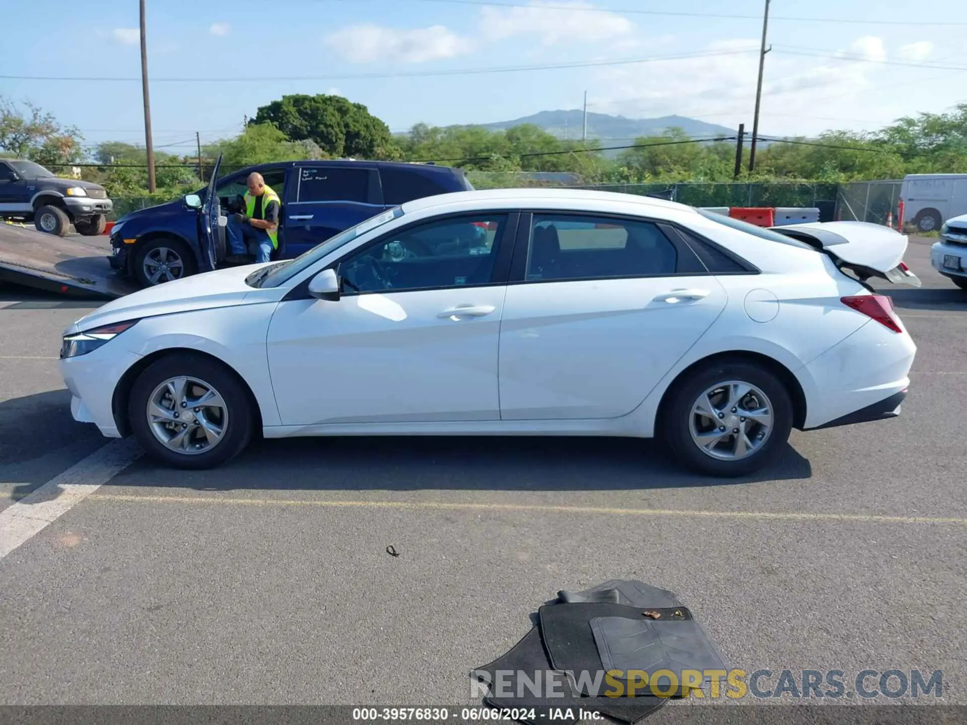 14 Photograph of a damaged car 5NPLL4AG6MH014727 HYUNDAI ELANTRA 2021