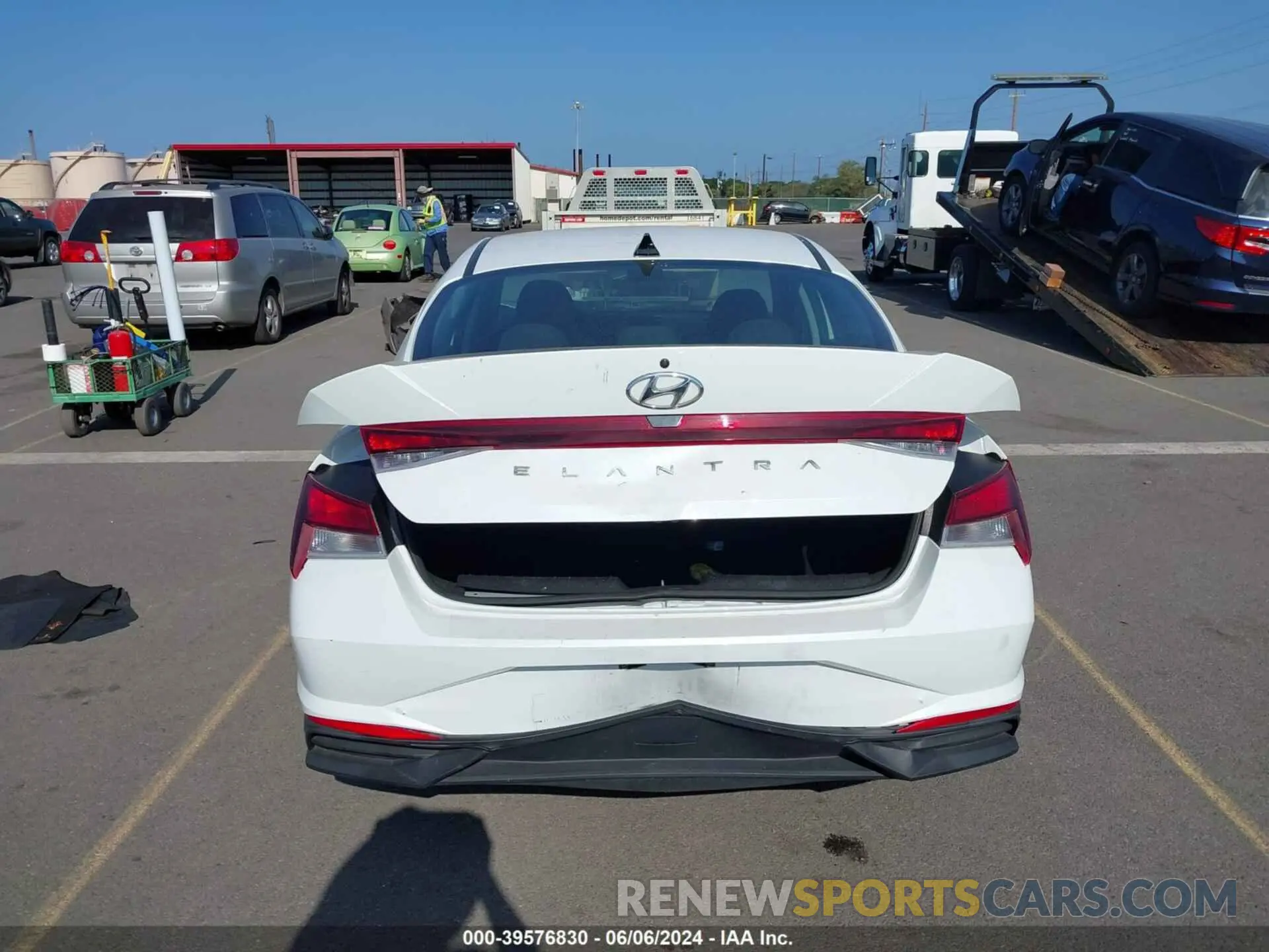 16 Photograph of a damaged car 5NPLL4AG6MH014727 HYUNDAI ELANTRA 2021