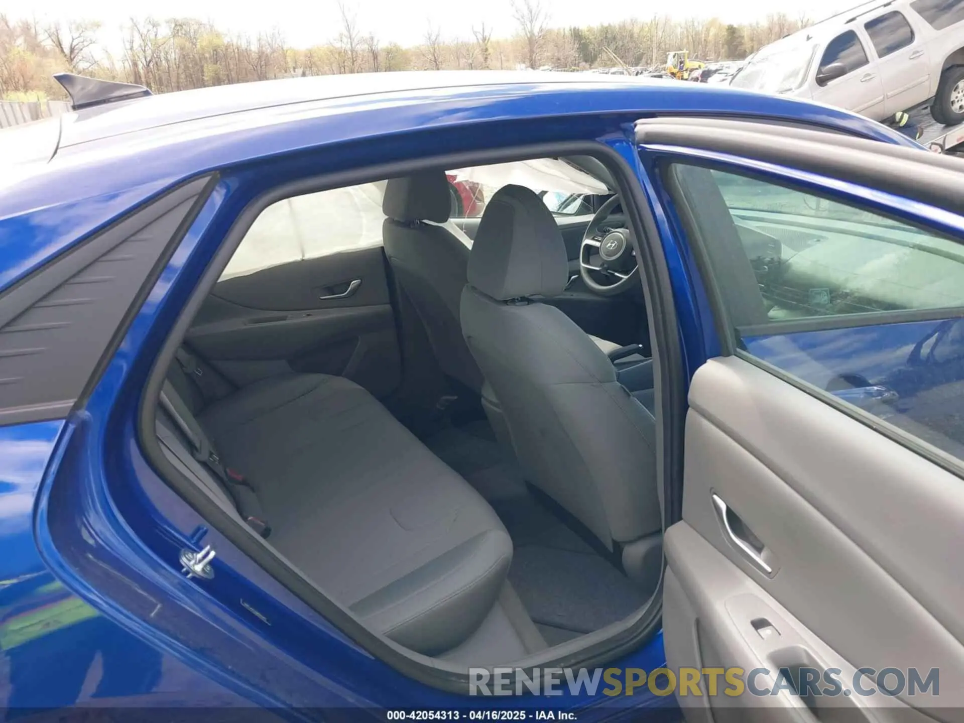 8 Photograph of a damaged car 5NPLL4AG6MH016493 HYUNDAI ELANTRA 2021
