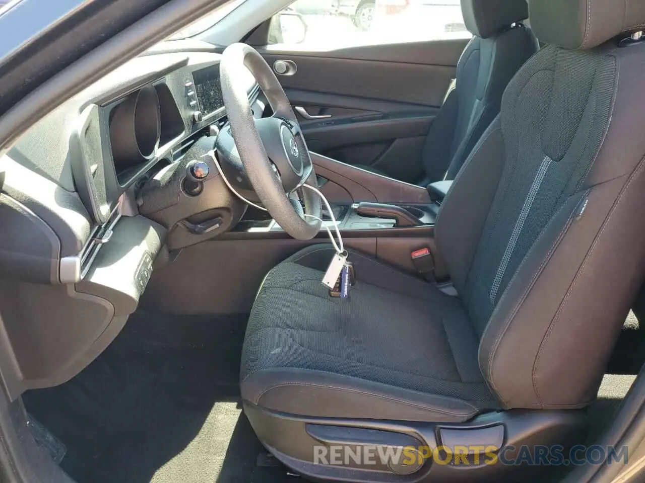 7 Photograph of a damaged car 5NPLL4AG7MH016101 HYUNDAI ELANTRA 2021