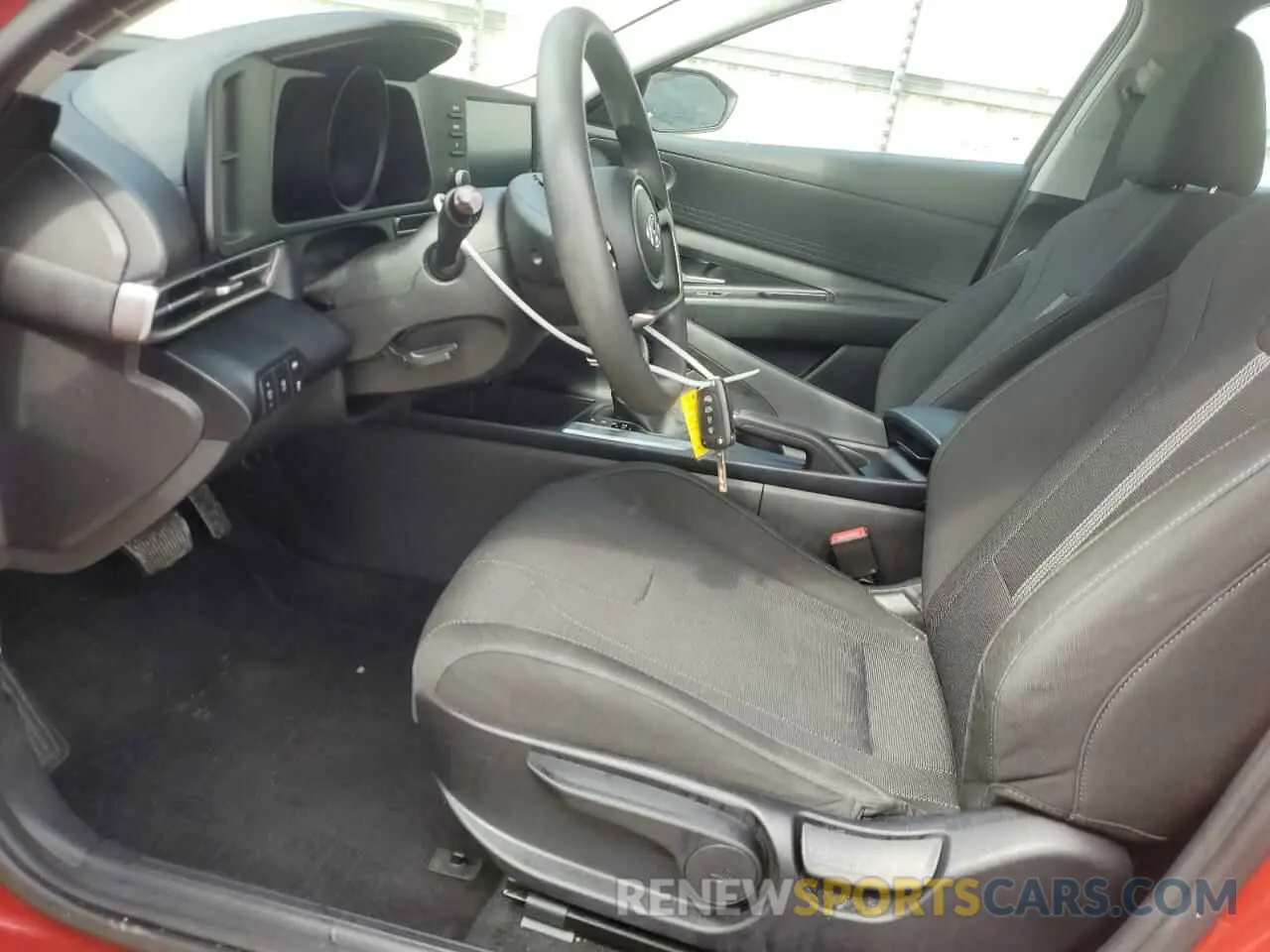 7 Photograph of a damaged car 5NPLL4AG7MH047140 HYUNDAI ELANTRA 2021