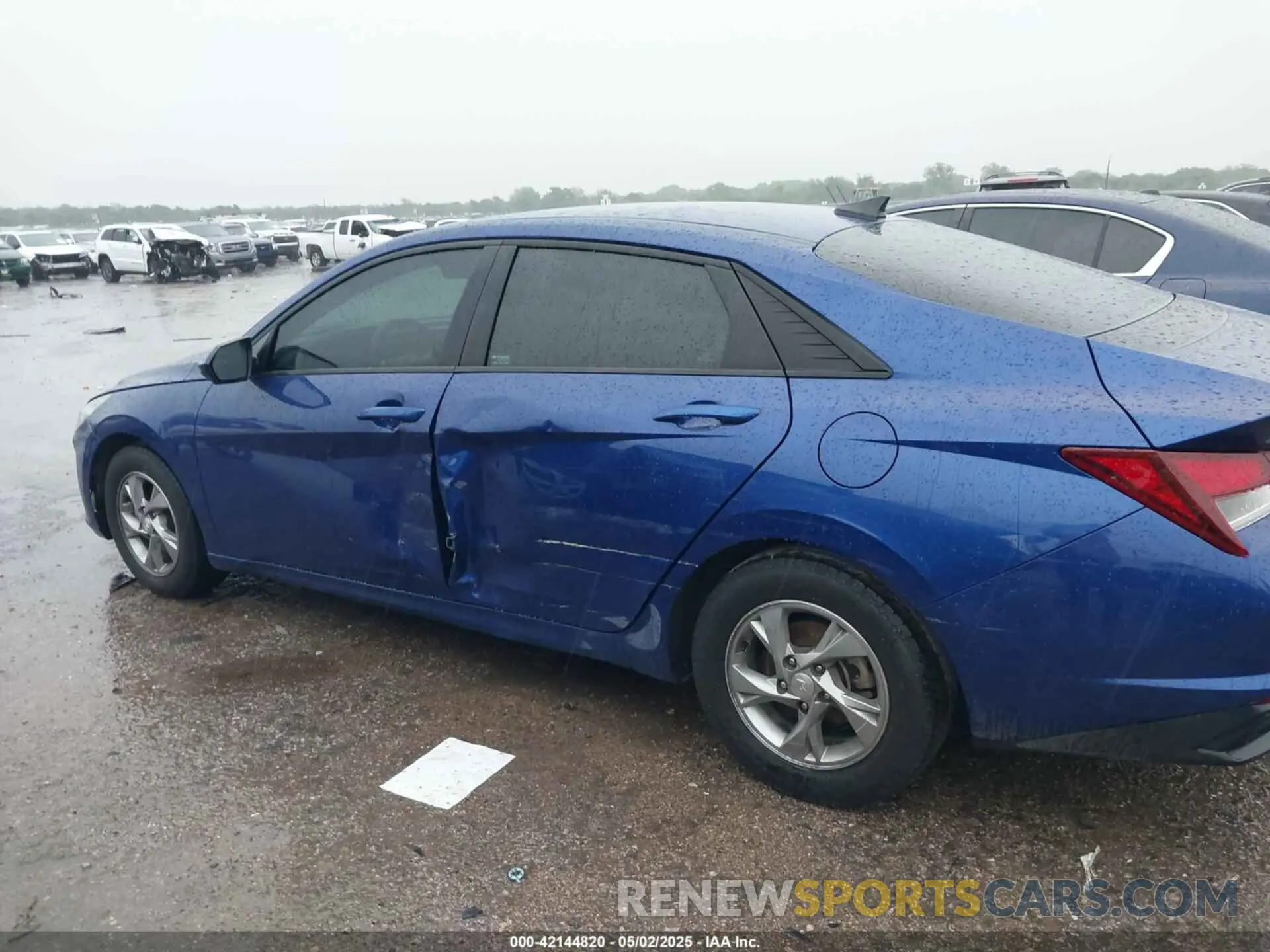 14 Photograph of a damaged car 5NPLL4AG7MH049194 HYUNDAI ELANTRA 2021