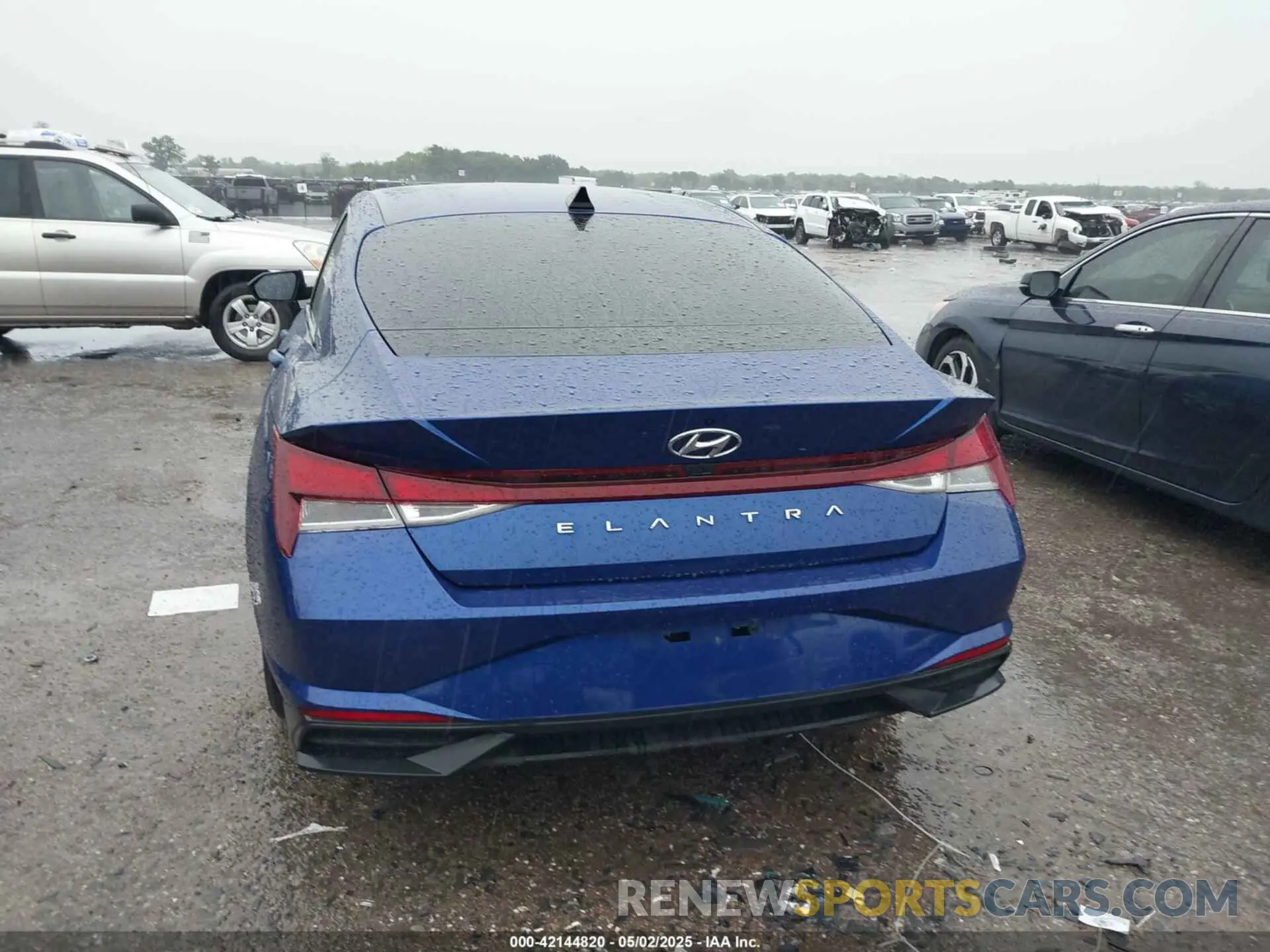 16 Photograph of a damaged car 5NPLL4AG7MH049194 HYUNDAI ELANTRA 2021