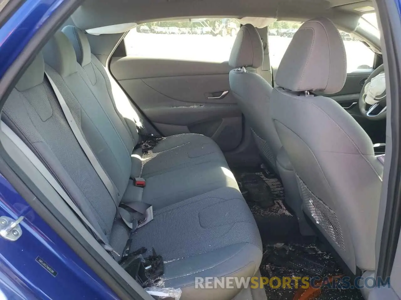 10 Photograph of a damaged car 5NPLL4AG7MH052189 HYUNDAI ELANTRA 2021