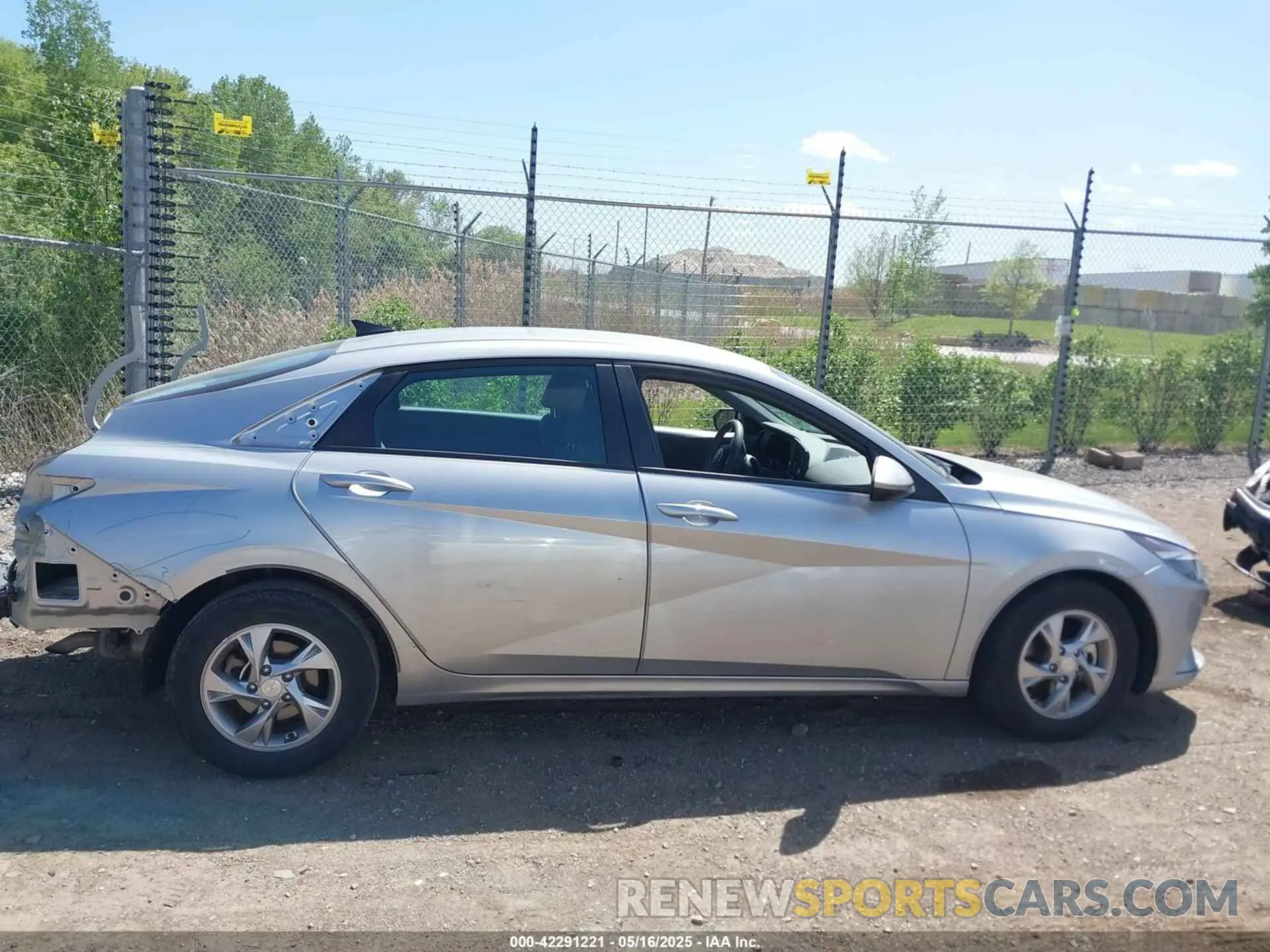 14 Photograph of a damaged car 5NPLL4AG8MH015541 HYUNDAI ELANTRA 2021