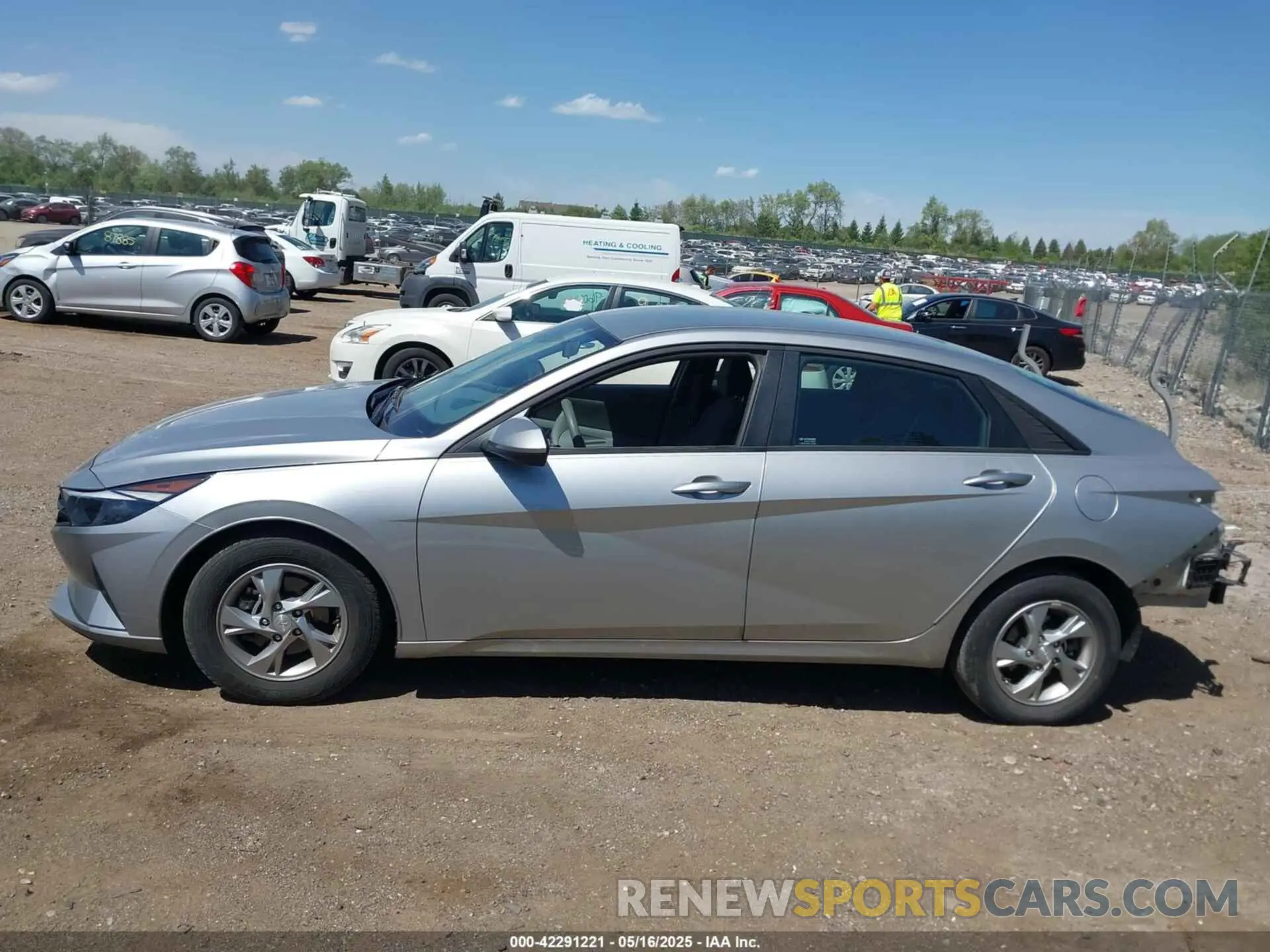 15 Photograph of a damaged car 5NPLL4AG8MH015541 HYUNDAI ELANTRA 2021