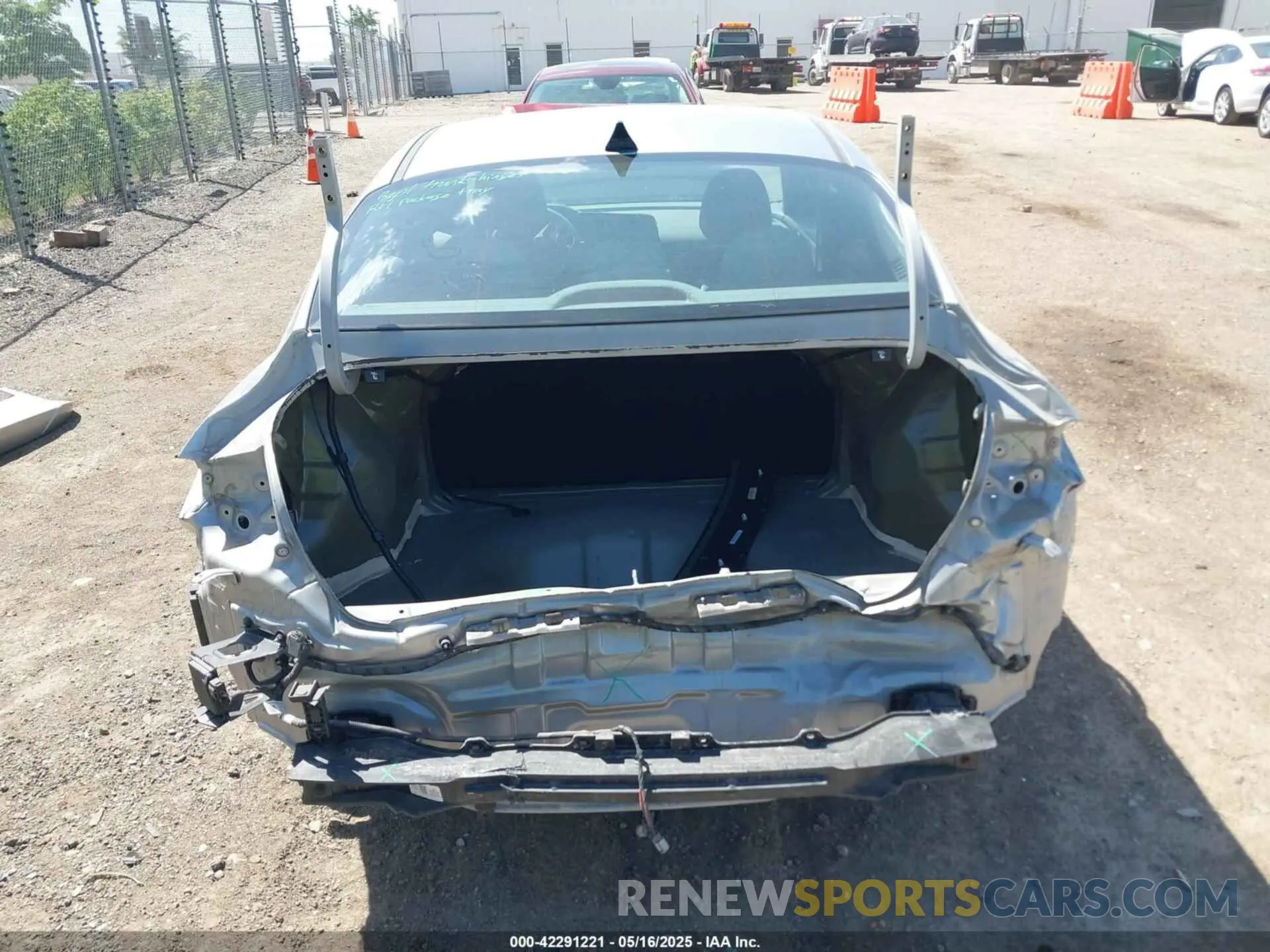 17 Photograph of a damaged car 5NPLL4AG8MH015541 HYUNDAI ELANTRA 2021