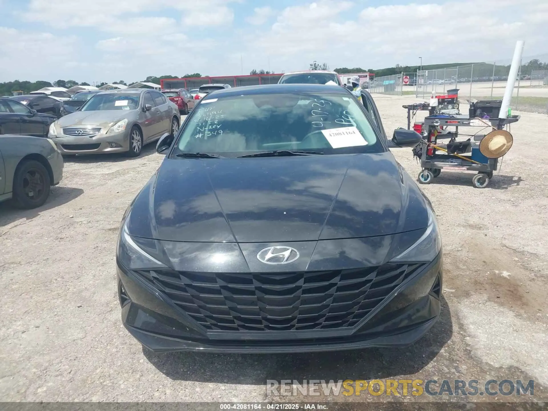 11 Photograph of a damaged car 5NPLL4AG8MH037152 HYUNDAI ELANTRA 2021