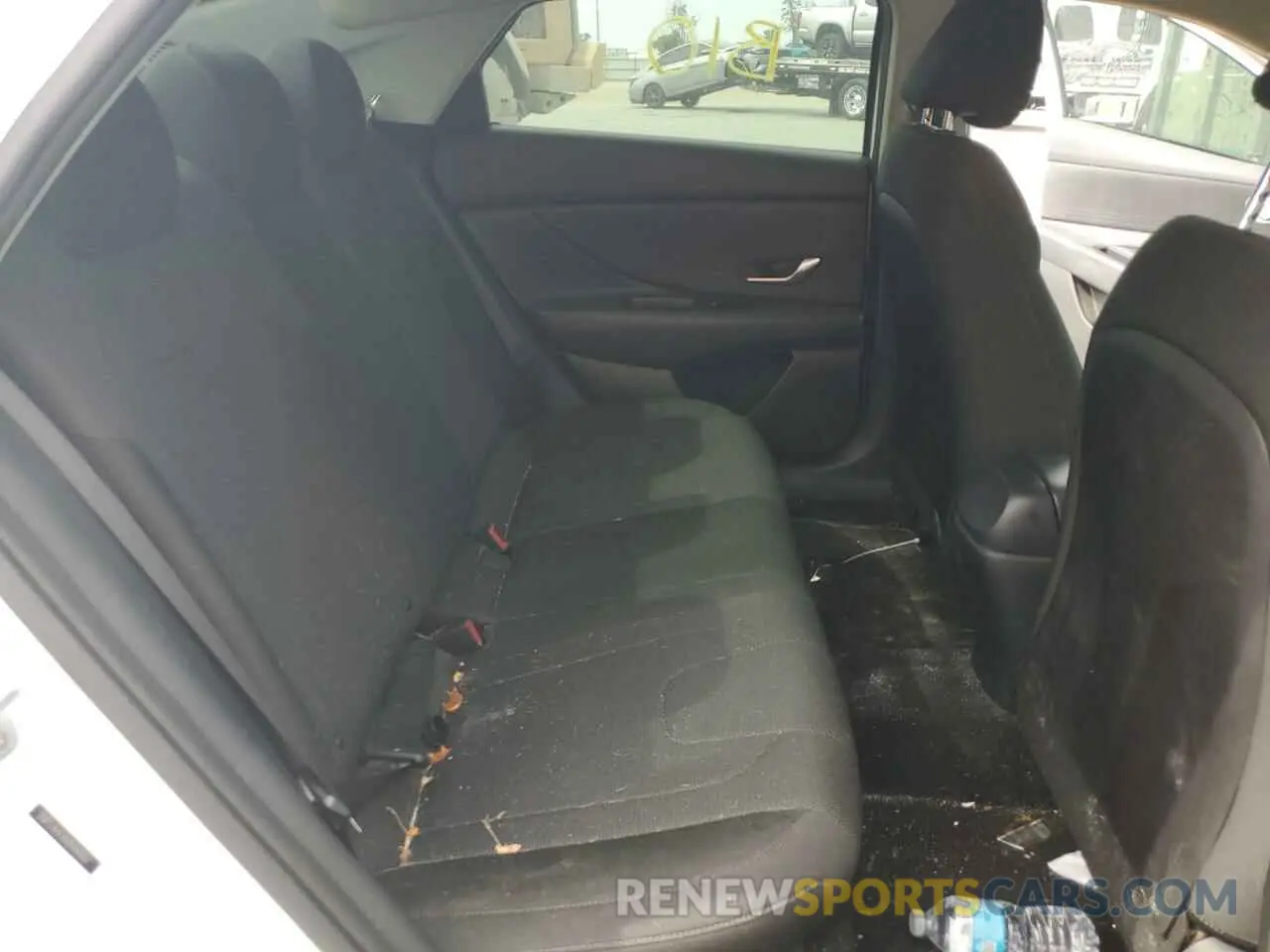 10 Photograph of a damaged car 5NPLL4AG8MH040052 HYUNDAI ELANTRA 2021