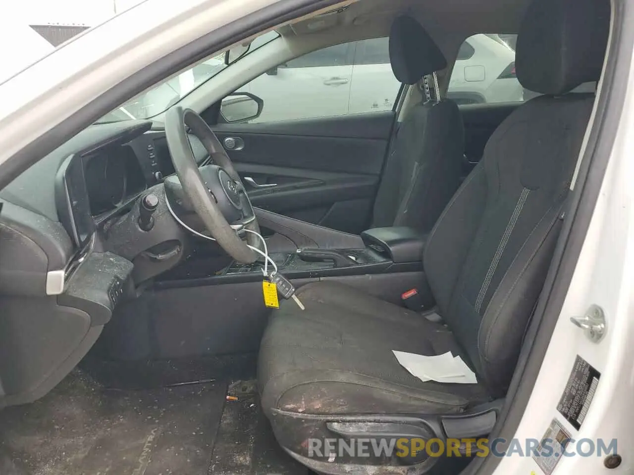 7 Photograph of a damaged car 5NPLL4AG8MH040052 HYUNDAI ELANTRA 2021