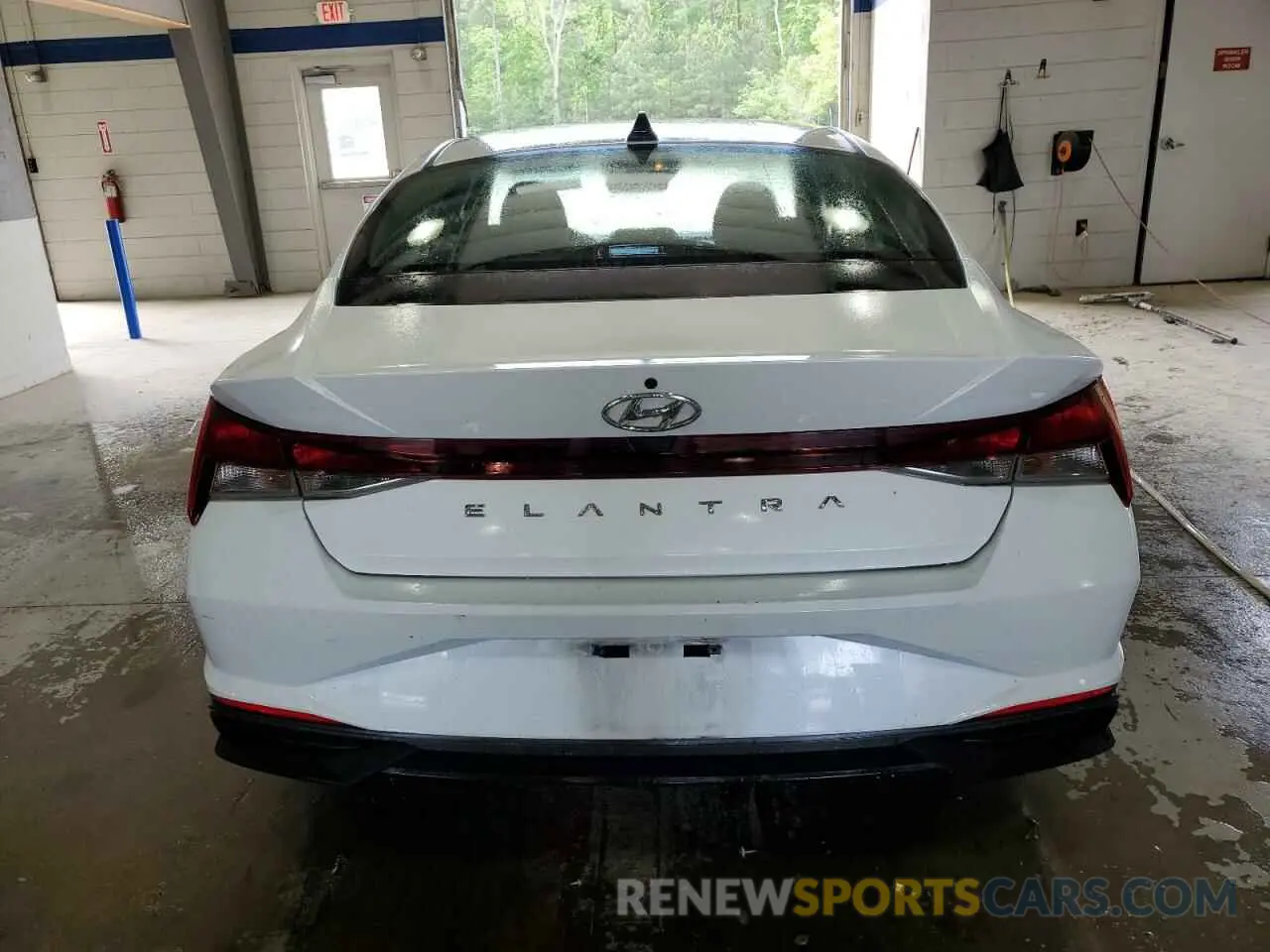 6 Photograph of a damaged car 5NPLL4AG8MH049222 HYUNDAI ELANTRA 2021
