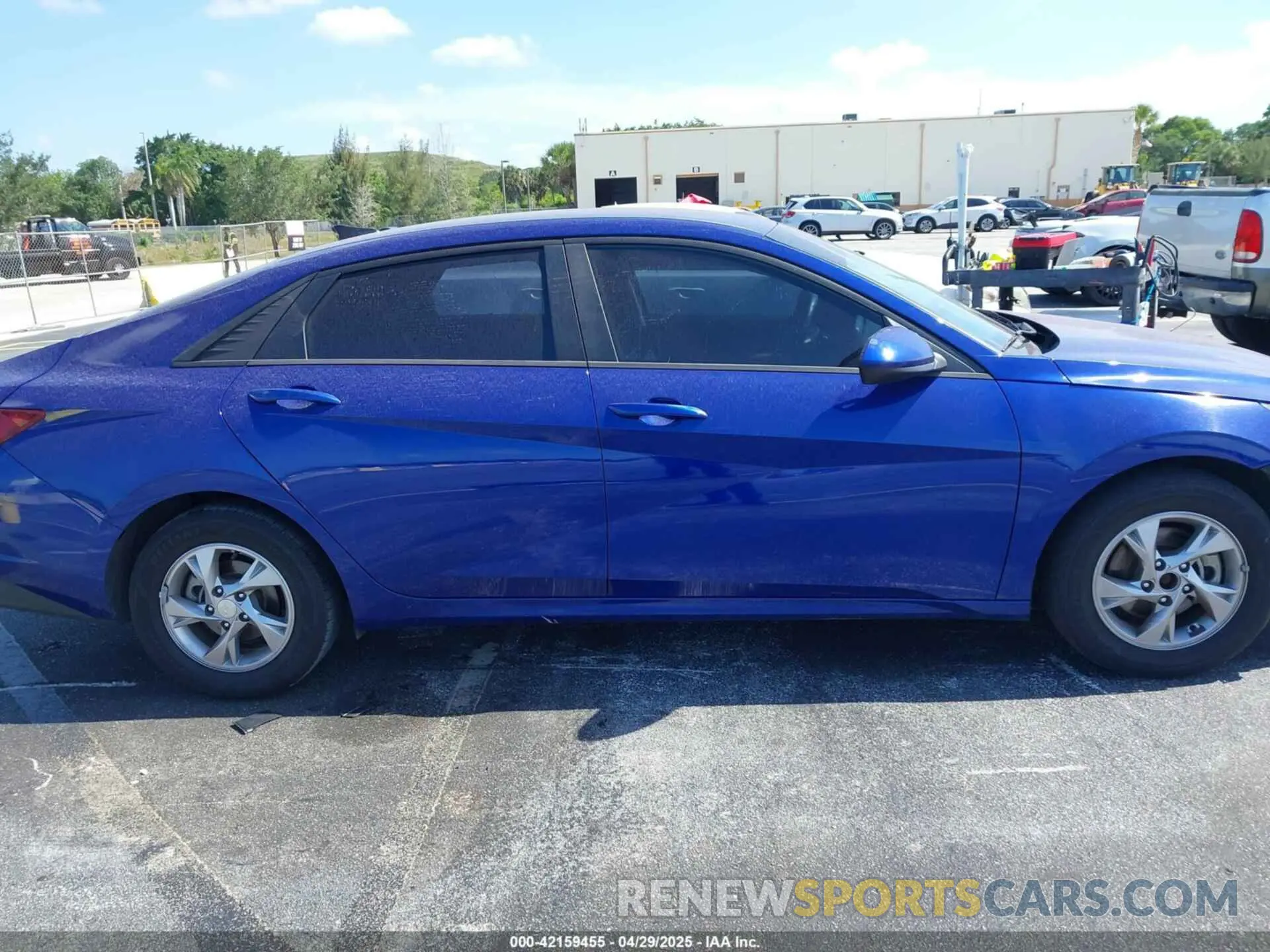 13 Photograph of a damaged car 5NPLL4AG9MH035488 HYUNDAI ELANTRA 2021