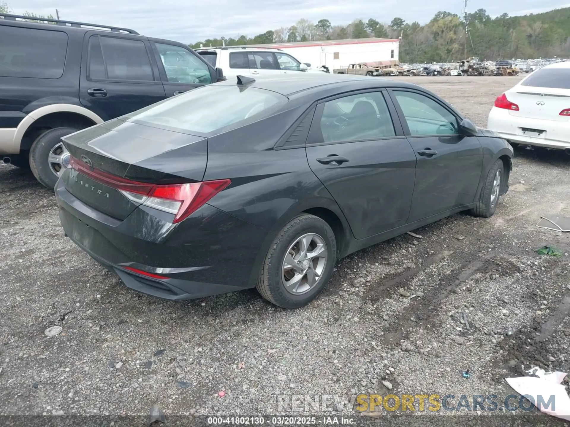 4 Photograph of a damaged car 5NPLL4AG9MH040724 HYUNDAI ELANTRA 2021
