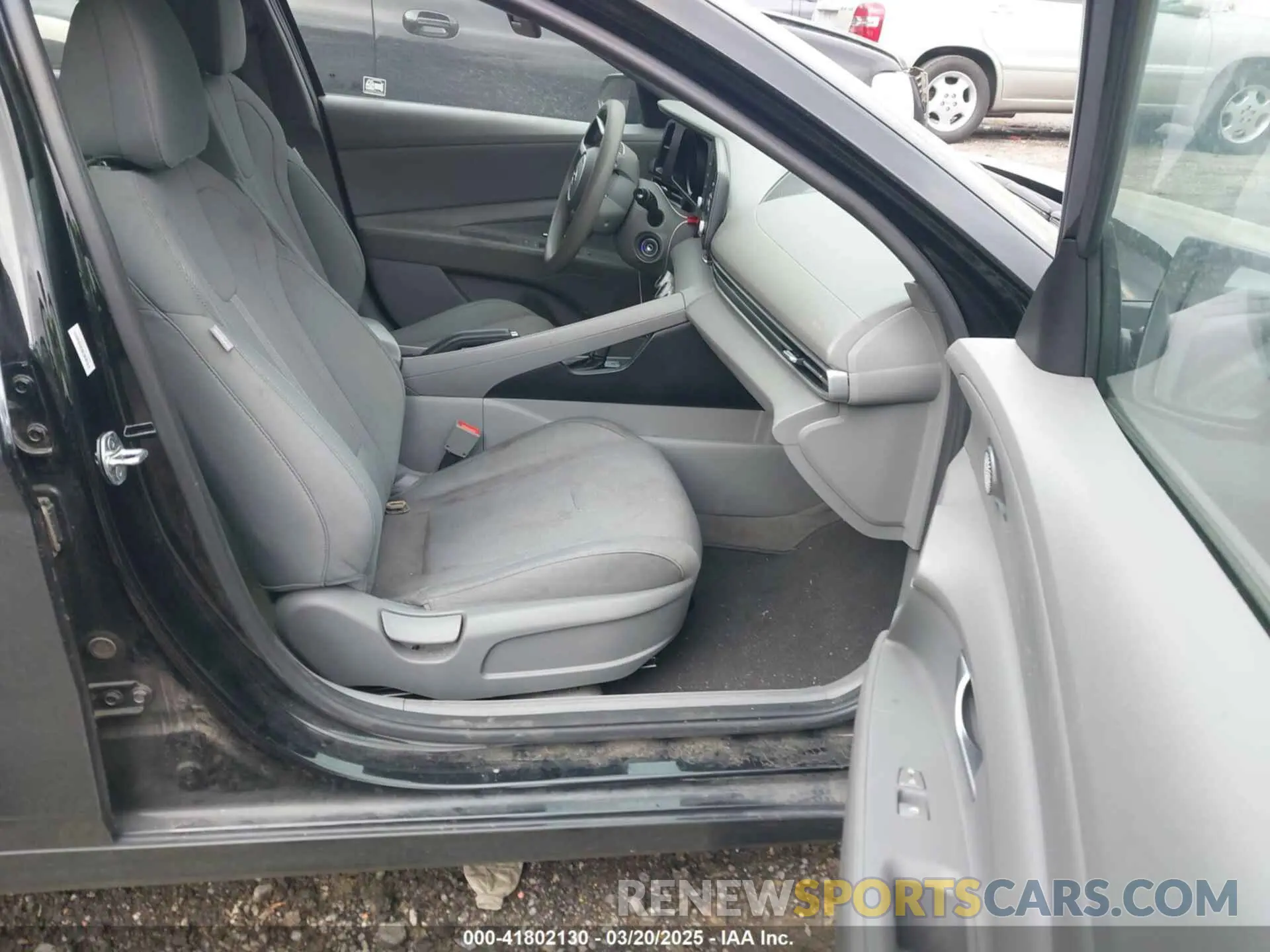 5 Photograph of a damaged car 5NPLL4AG9MH040724 HYUNDAI ELANTRA 2021