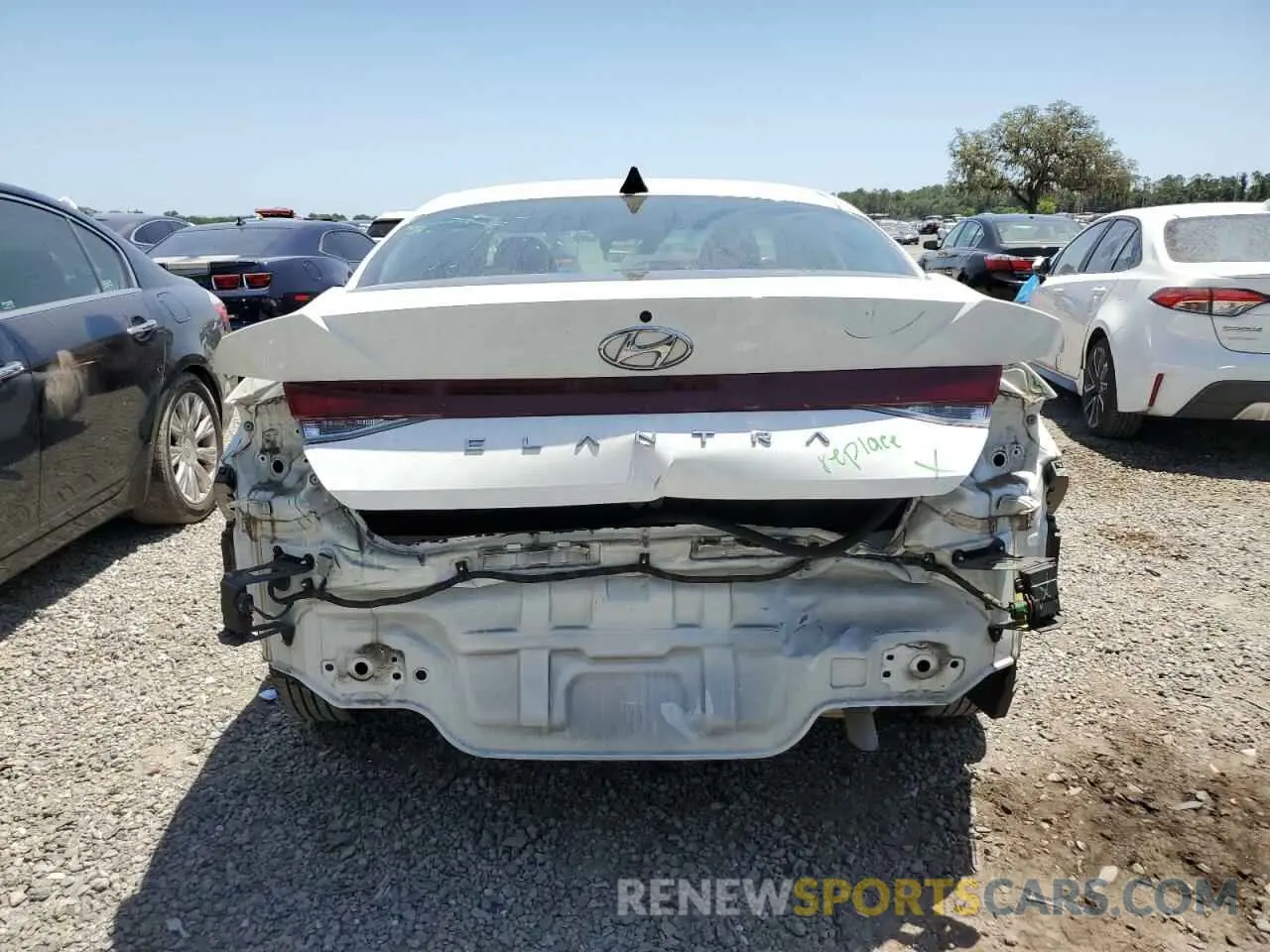 6 Photograph of a damaged car 5NPLL4AGXMH014651 HYUNDAI ELANTRA 2021