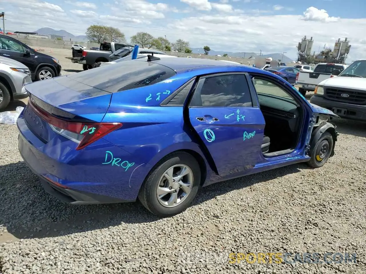 3 Photograph of a damaged car 5NPLL4AGXMH026069 HYUNDAI ELANTRA 2021