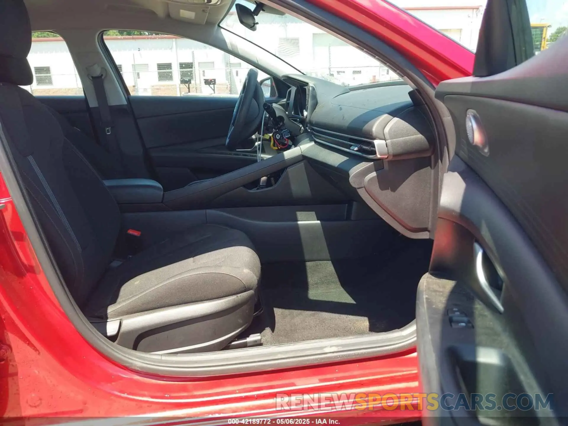 5 Photograph of a damaged car 5NPLL4AGXMH041834 HYUNDAI ELANTRA 2021