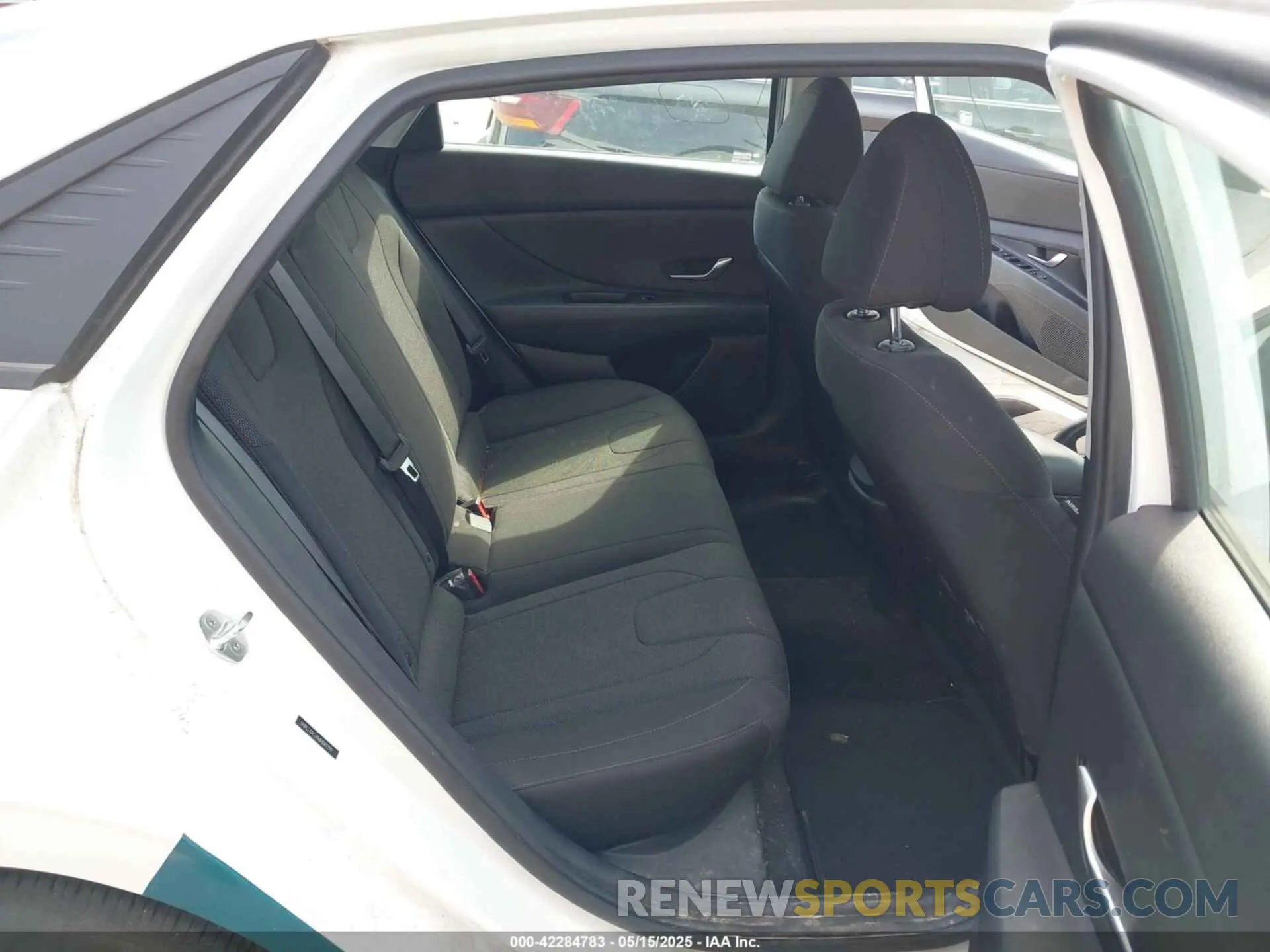 8 Photograph of a damaged car 5NPLL4AGXMH049299 HYUNDAI ELANTRA 2021