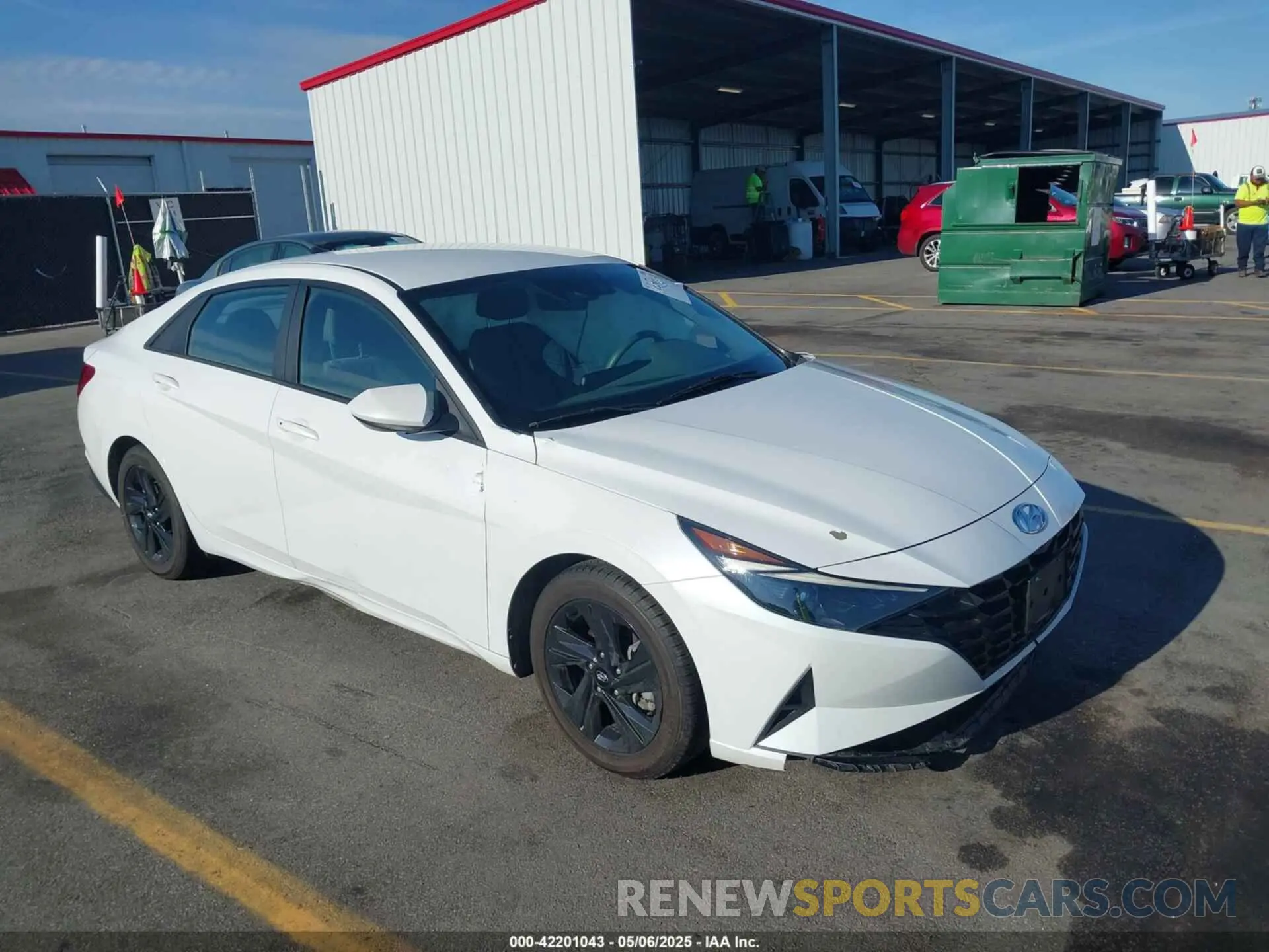 1 Photograph of a damaged car 5NPLM4AG0MH012114 HYUNDAI ELANTRA 2021