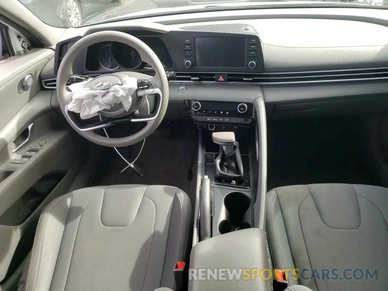 8 Photograph of a damaged car 5NPLM4AG0MH035036 HYUNDAI ELANTRA 2021