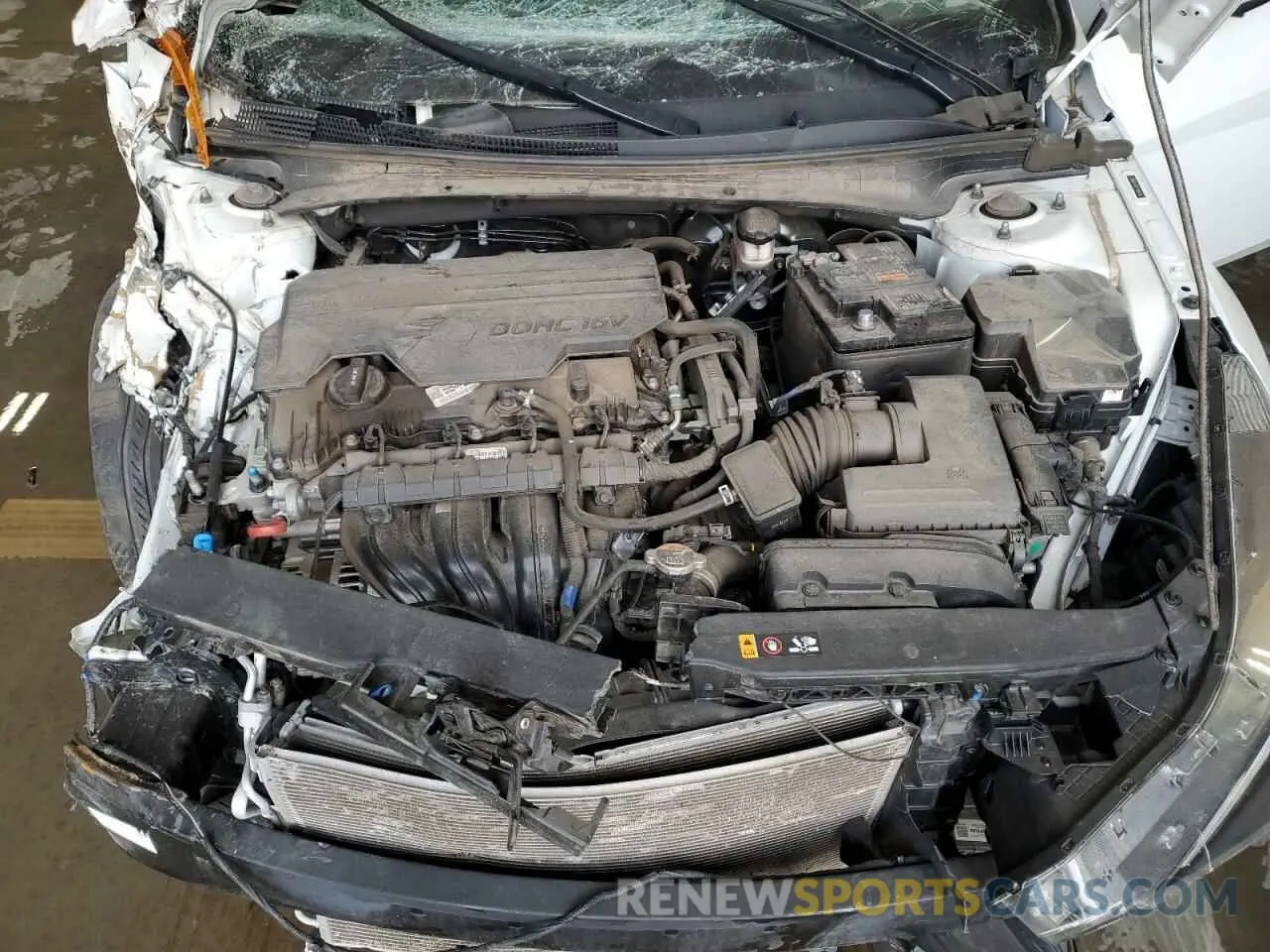 11 Photograph of a damaged car 5NPLM4AG0MH051298 HYUNDAI ELANTRA 2021