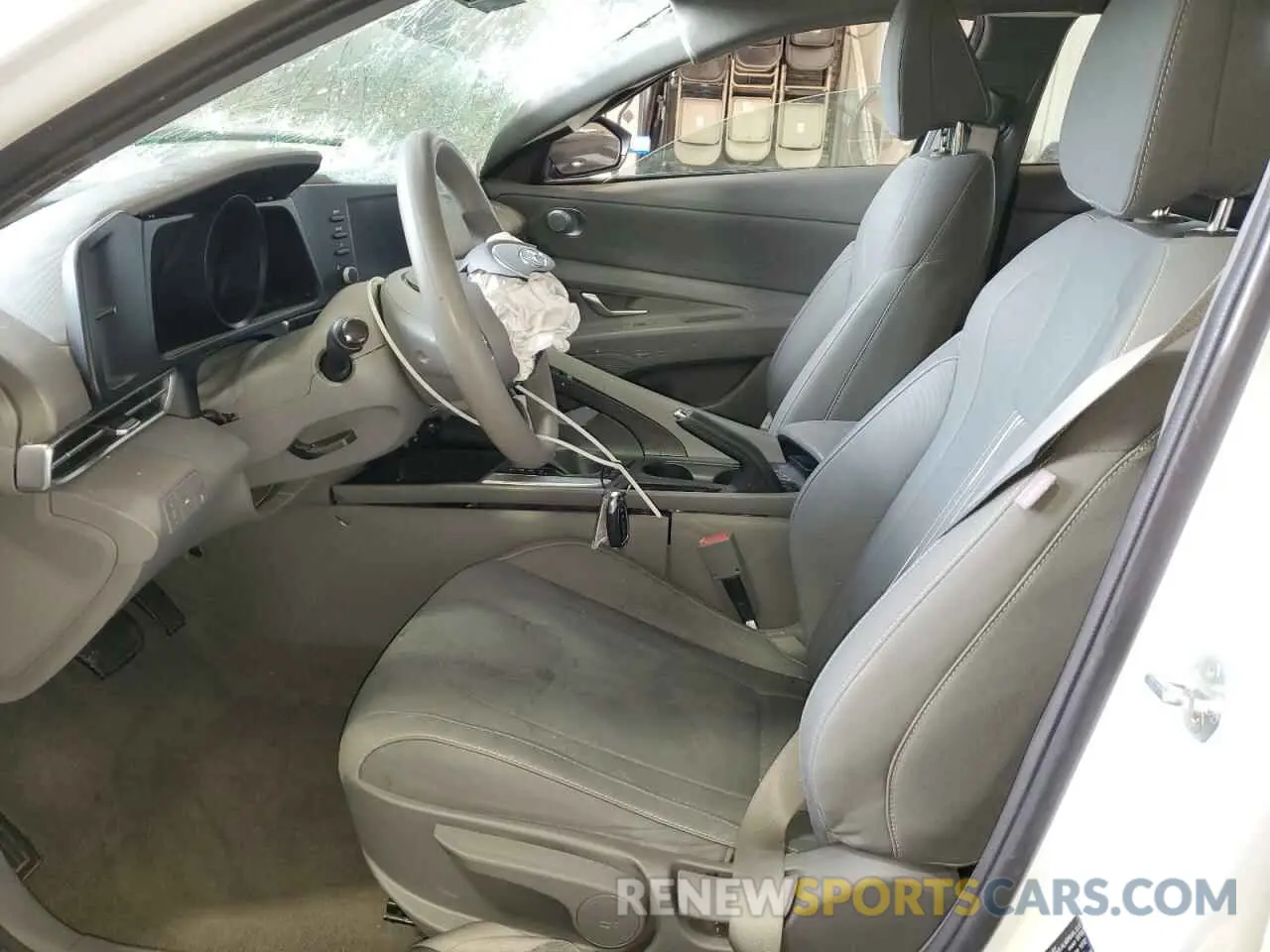 7 Photograph of a damaged car 5NPLM4AG0MH051298 HYUNDAI ELANTRA 2021