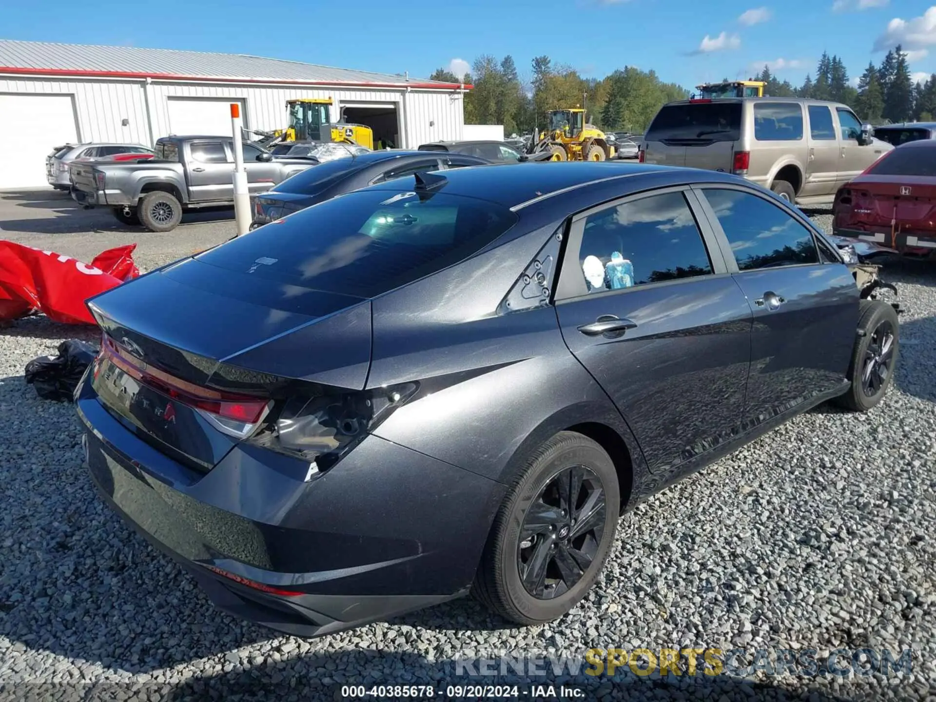 4 Photograph of a damaged car 5NPLM4AG1MH001252 HYUNDAI ELANTRA 2021