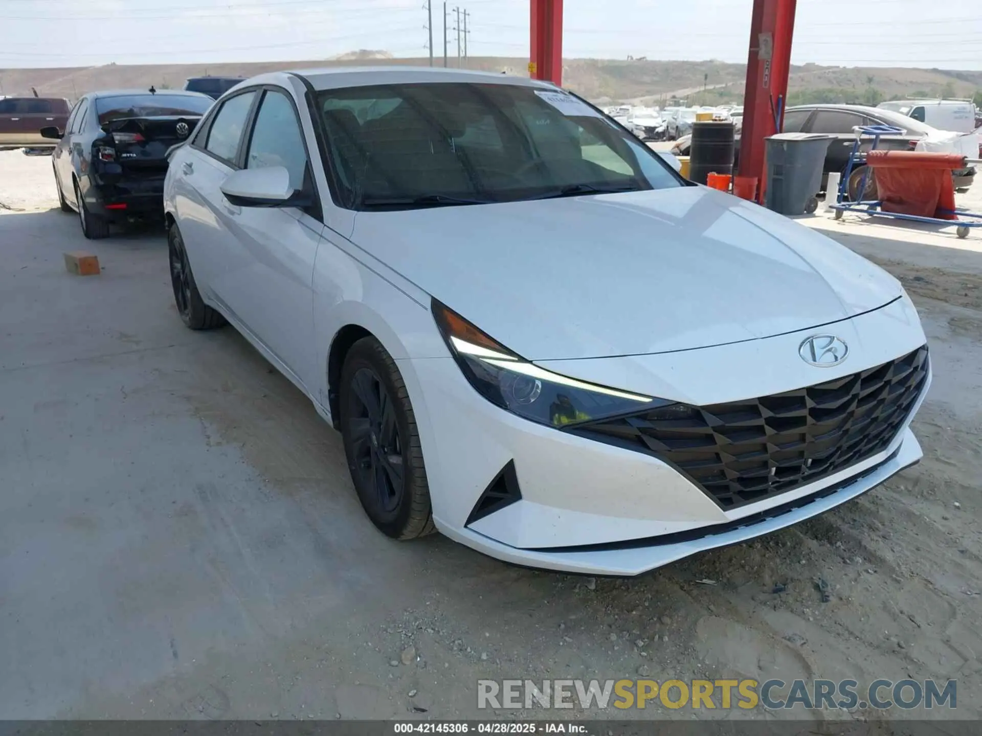 1 Photograph of a damaged car 5NPLM4AG1MH004328 HYUNDAI ELANTRA 2021