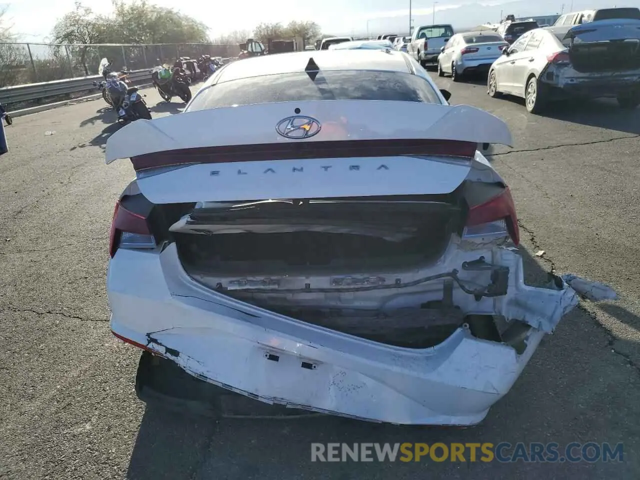 6 Photograph of a damaged car 5NPLM4AG1MH029763 HYUNDAI ELANTRA 2021
