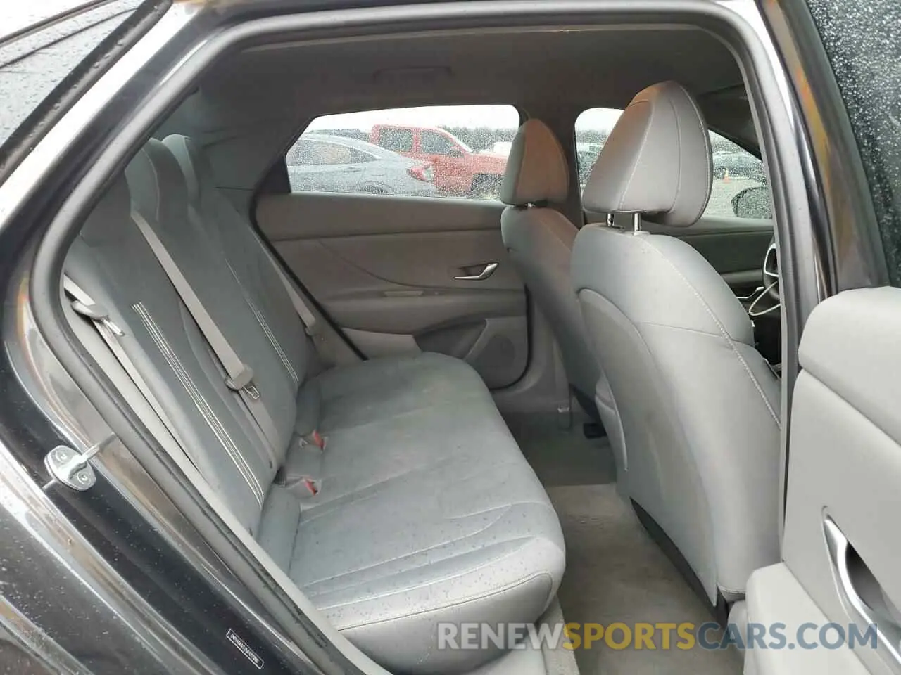 10 Photograph of a damaged car 5NPLM4AG2MH009800 HYUNDAI ELANTRA 2021