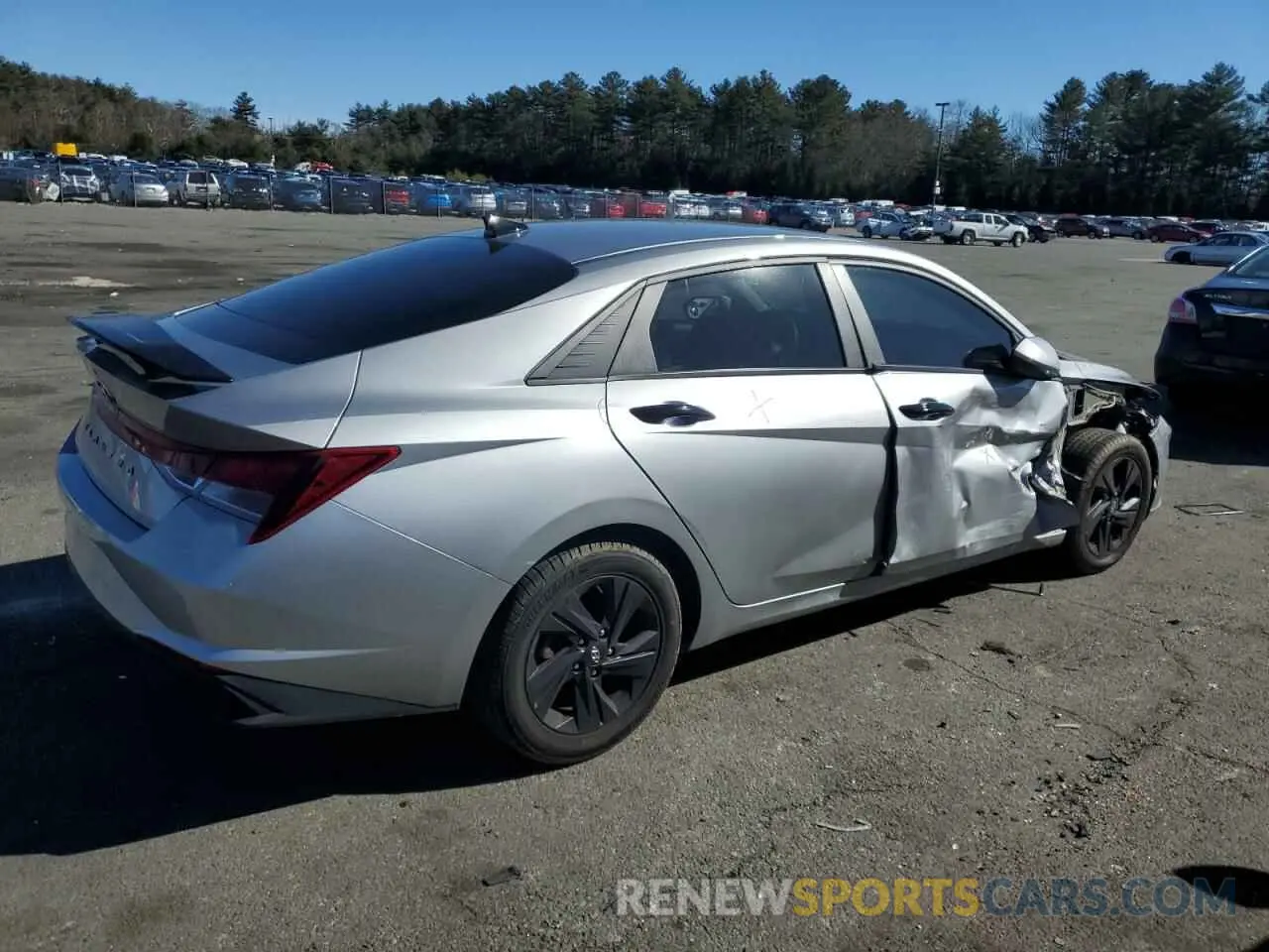 3 Photograph of a damaged car 5NPLM4AG2MH010851 HYUNDAI ELANTRA 2021
