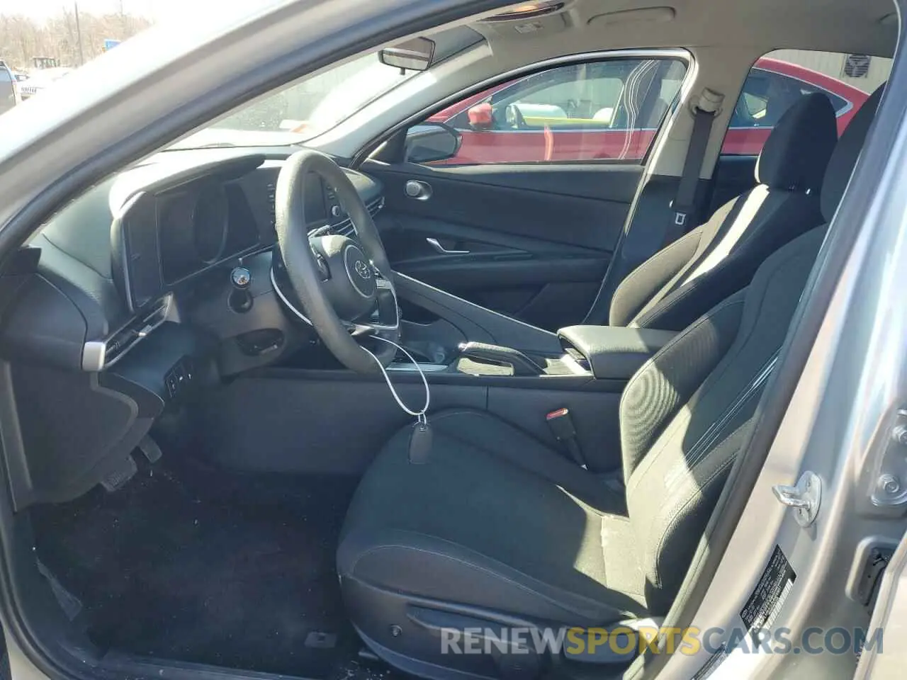 7 Photograph of a damaged car 5NPLM4AG2MH010851 HYUNDAI ELANTRA 2021