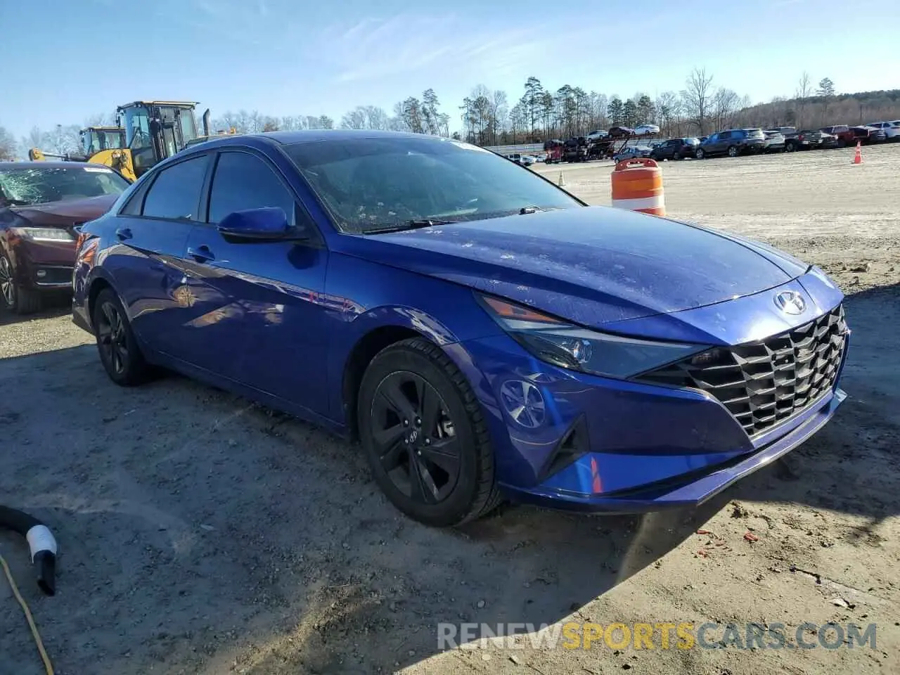 4 Photograph of a damaged car 5NPLM4AG2MH022515 HYUNDAI ELANTRA 2021