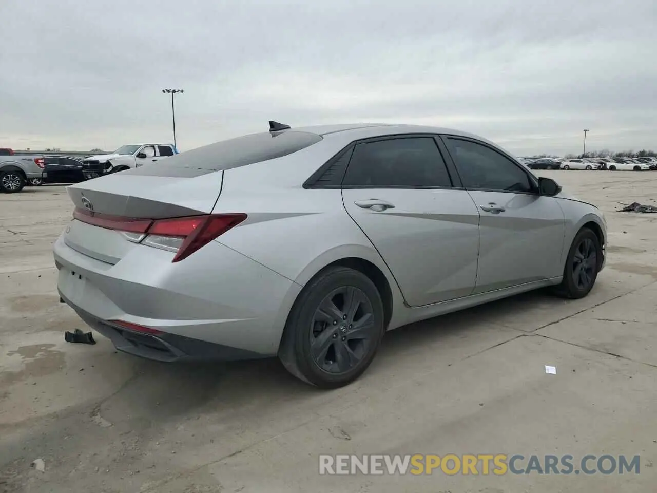 3 Photograph of a damaged car 5NPLM4AG2MH023034 HYUNDAI ELANTRA 2021