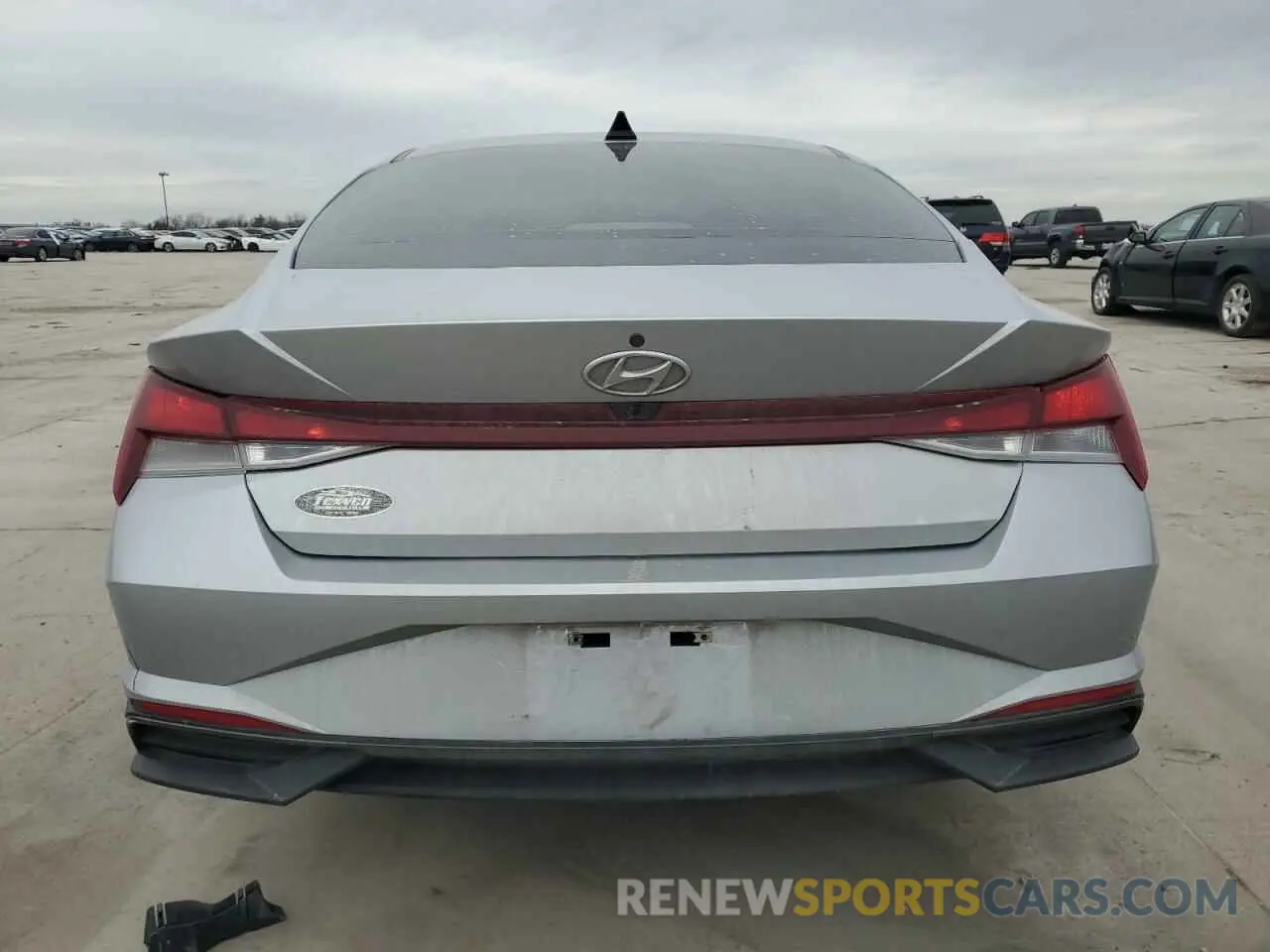 6 Photograph of a damaged car 5NPLM4AG2MH023034 HYUNDAI ELANTRA 2021