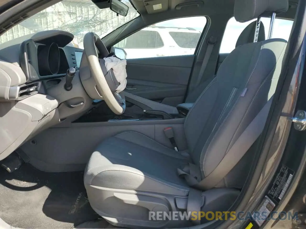 7 Photograph of a damaged car 5NPLM4AG2MH039721 HYUNDAI ELANTRA 2021