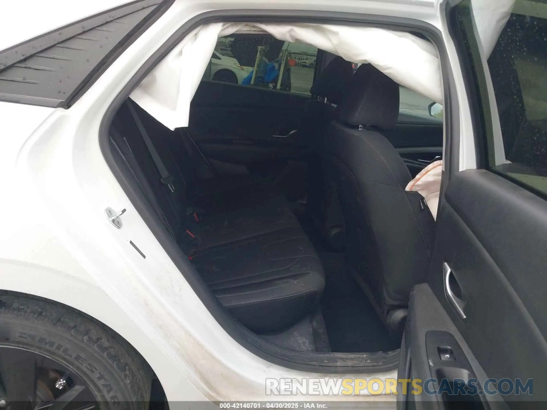 8 Photograph of a damaged car 5NPLM4AG2MH051299 HYUNDAI ELANTRA 2021
