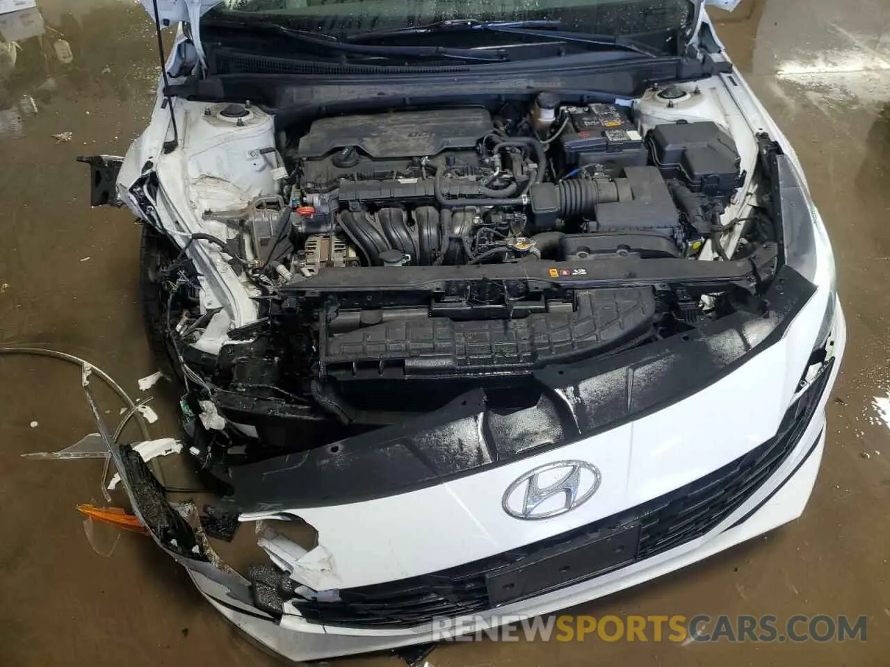 11 Photograph of a damaged car 5NPLM4AG3MH008056 HYUNDAI ELANTRA 2021
