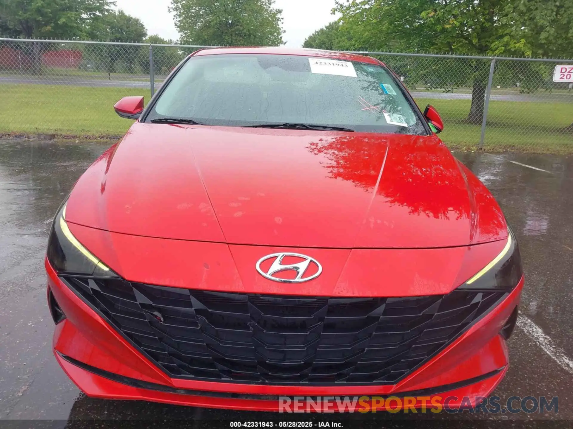 17 Photograph of a damaged car 5NPLM4AG3MH010356 HYUNDAI ELANTRA 2021